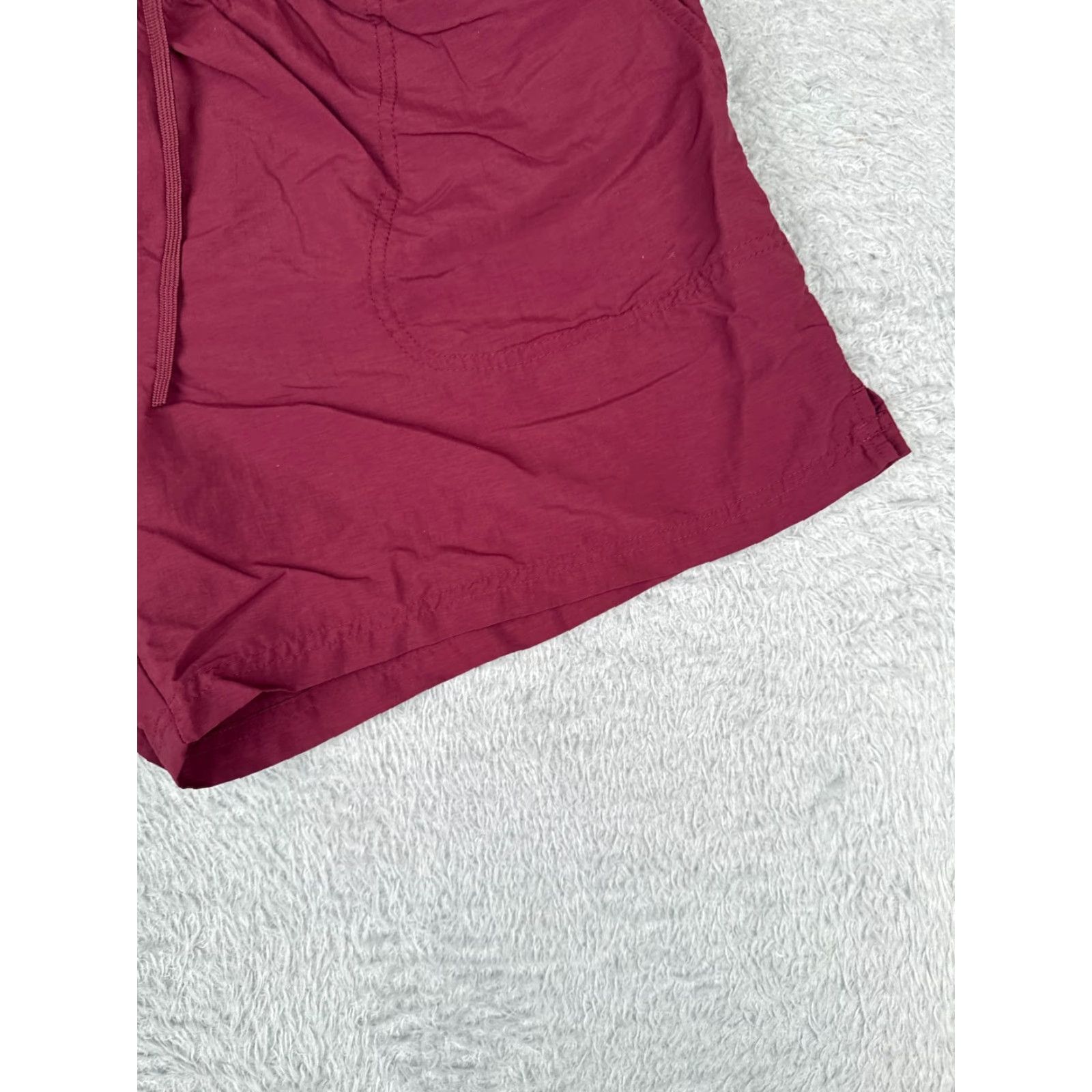 Vintage Columbia Shorts Womens XL Red 100% Nylon Cargo Pocket Casual Activewear Hiking 36x5 Men/Women? Size 40" / US 18 - 2 Thumbnail