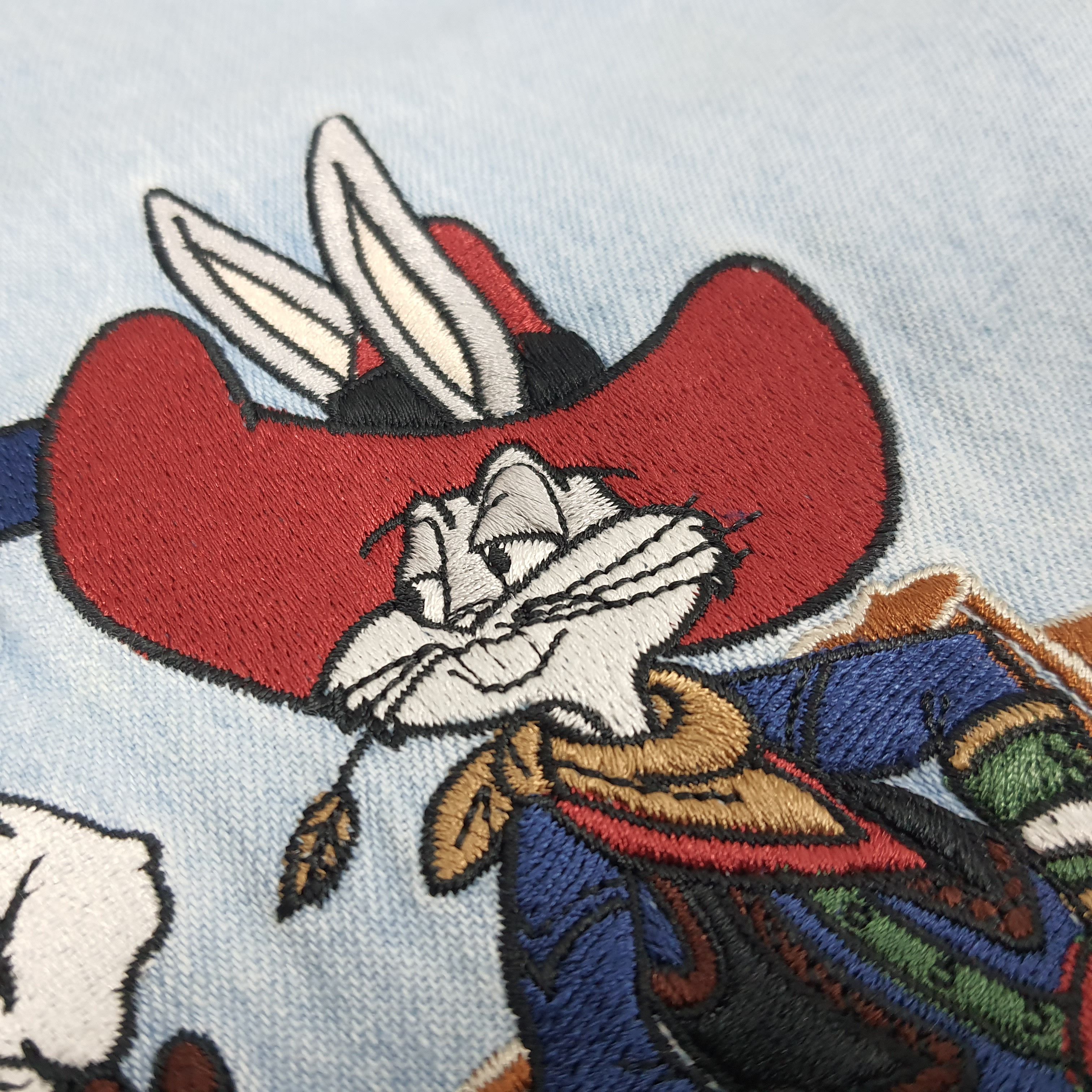 Vintage × Warner Bros Vintage Wild West Looney Tunes Classics Embroidered Shirt Size US L / EU 52-54 / 3 - 3 Thumbnail
