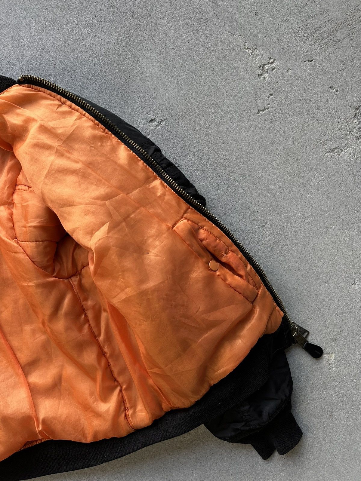 Vintage Vtg 90s USAF RT Industries M1 Reversible Bomber Jacket XL Size US XL / EU 56 / 4 - 8 Thumbnail