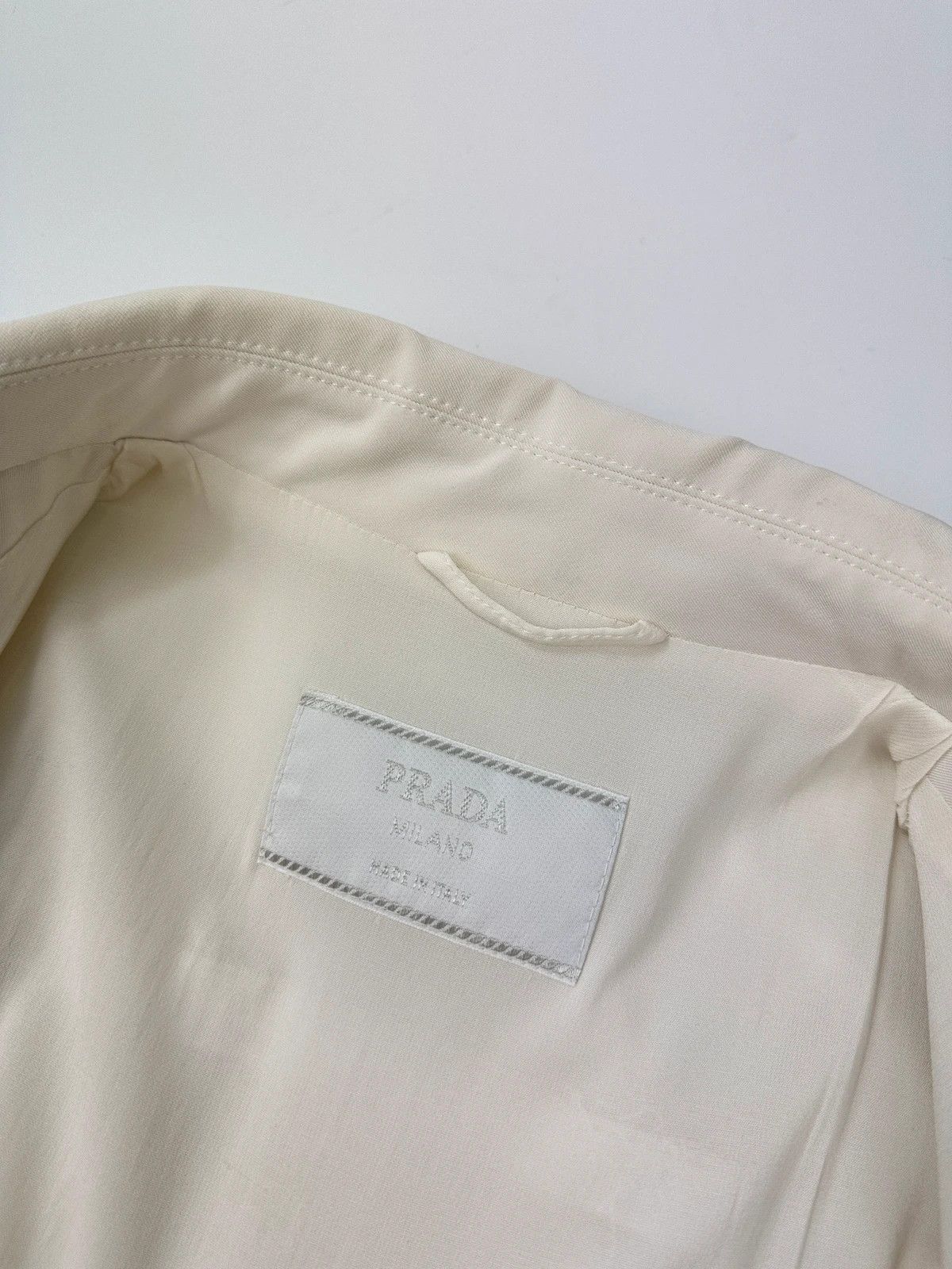 Prada Prada Milano SS1998 White Vest Top Sleeveless Jacket Size M / US 6-8 / IT 42-44 - 9 Thumbnail