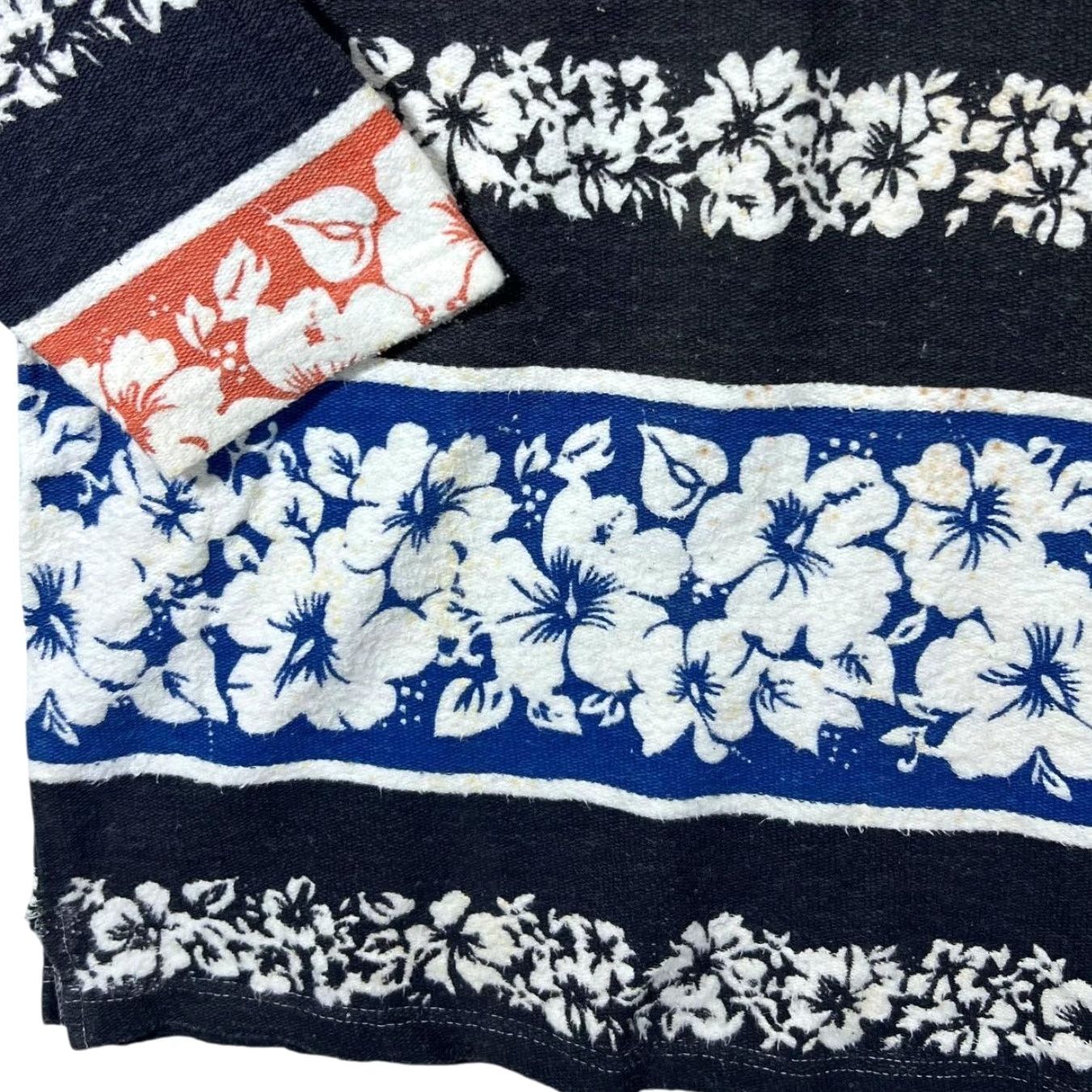 Vintage VINTAGE A&K Collection Sweatshirt Men L Multicoloured Hawaiian Floral Surfer Patterned Lace Neck Pullover Top 90s Boy Mens Size US L / EU 52-54 / 3 - 6 Thumbnail