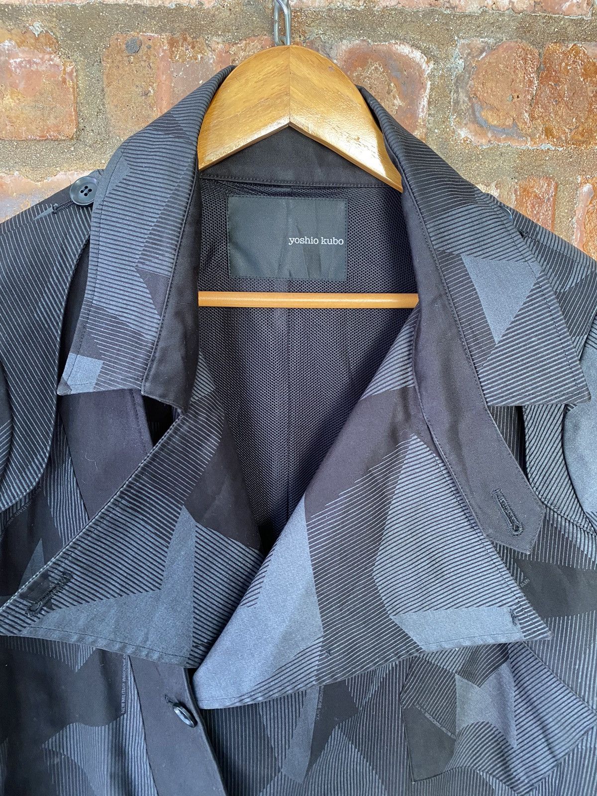 Japanese Brand × Yasuyuki Ishii × Yoshio Kubo 2000s Gradient triangle Camo asymmetrical Jacket Size US M / EU 48-50 / 2 - 13 Thumbnail