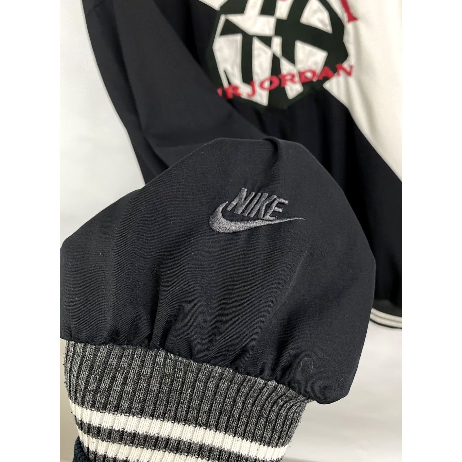 Nike VINTAGE Jordan 23 Nike Bomber Jacket Mens 2XL Black 90s Rare Retro Hype Y2K Size US XXL / EU 58 / 5 - 6 Thumbnail