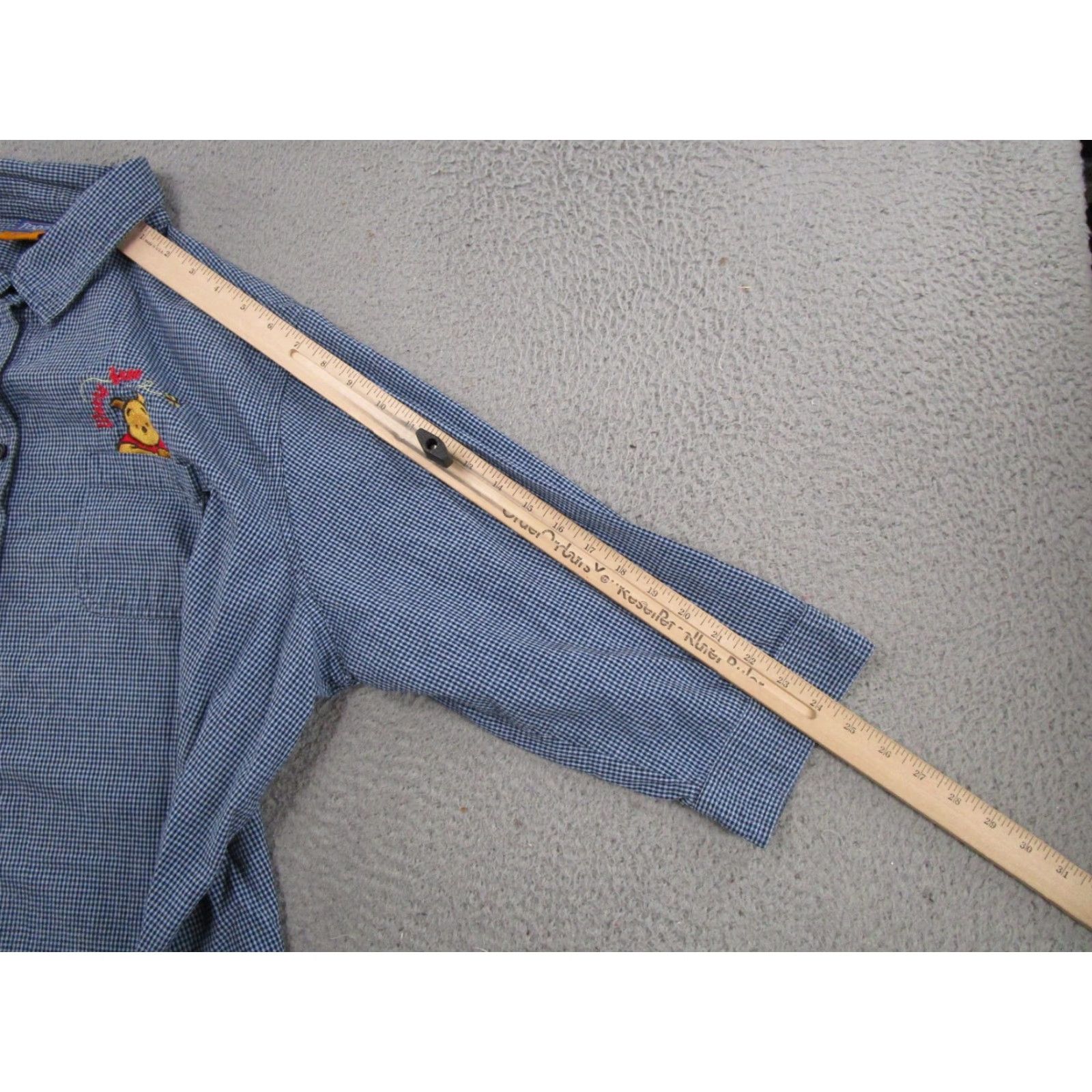 Vintage Vintage Winnie The Pooh Plaid Button Up Plus Size Blue Shirt User: Vintage Winnie The Pooh Plaid Button Up Plus Size Blue Shirt Size 4XL / US 24-26 - 7 Thumbnail