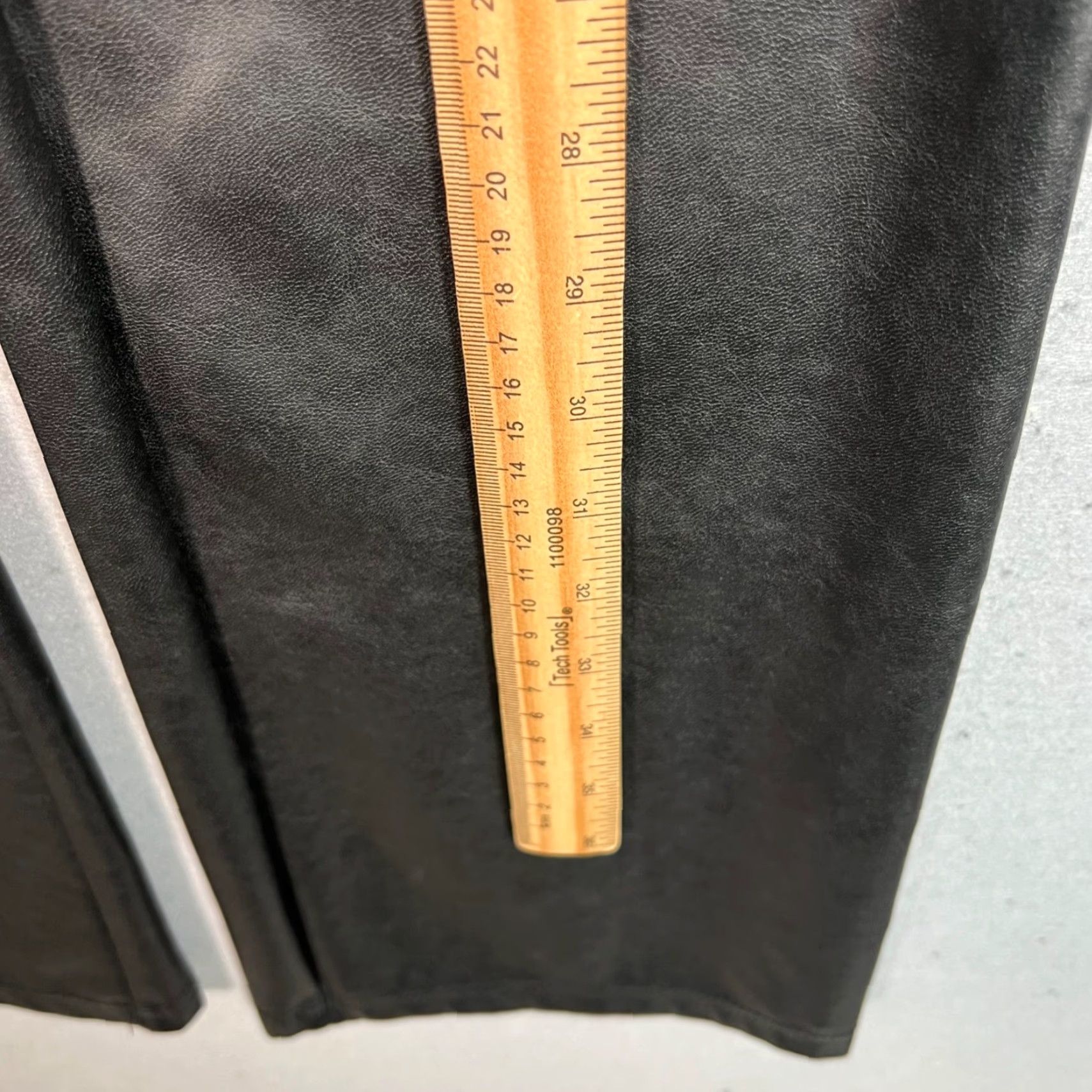 Vintage Ten By Babaton Womens Faux Leather Flare Leg Pants XS Black Pants Womens XS Black Flared Leather-look Pant Size 26" / US 2 / IT 38 - 7 Thumbnail