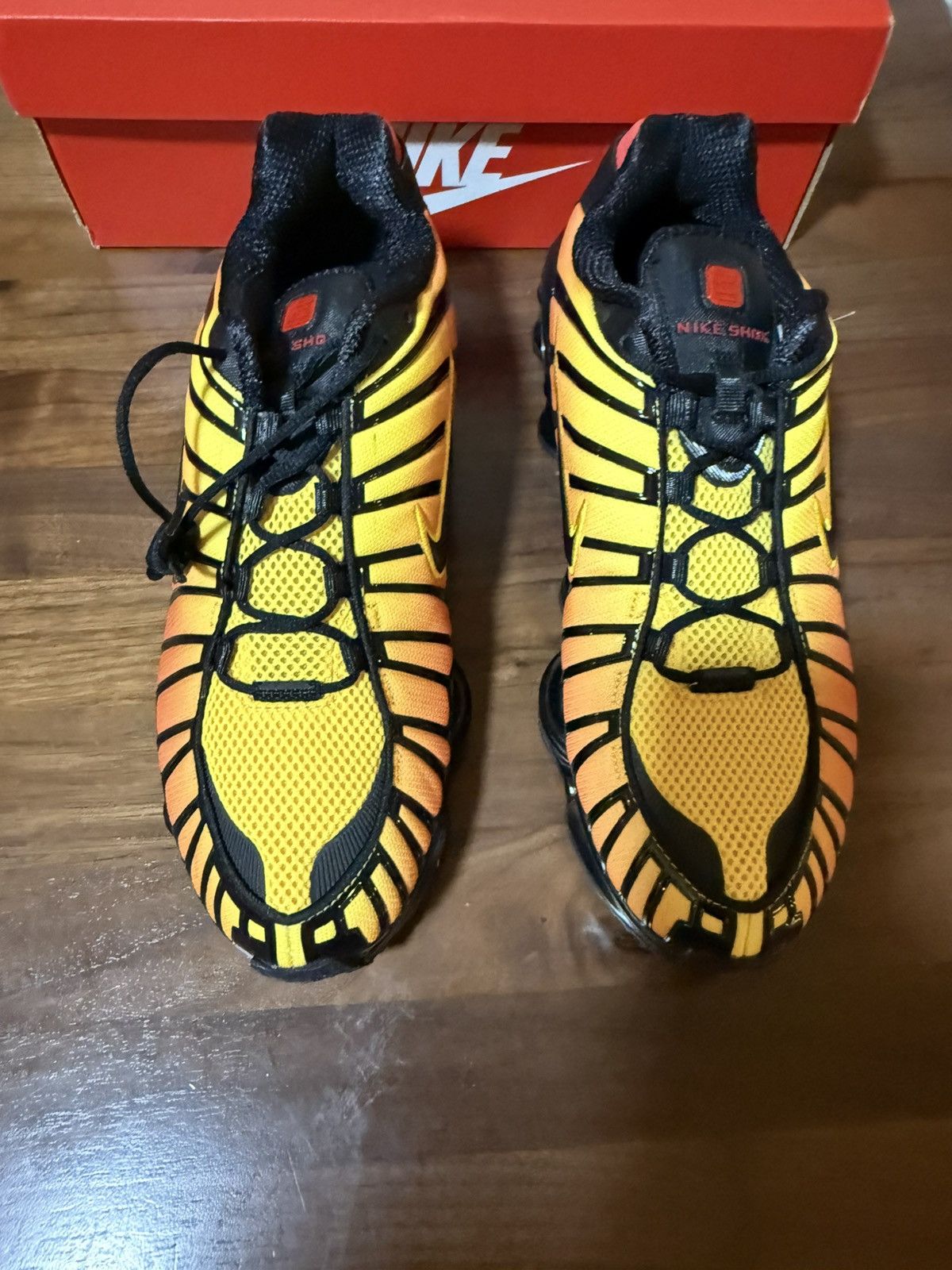 Nike Nike Shox TL ‘SUNRISE GRADIENT' Men’s Size 11 Sneakers Shoes Size US 11 / EU 44 - 4 Thumbnail