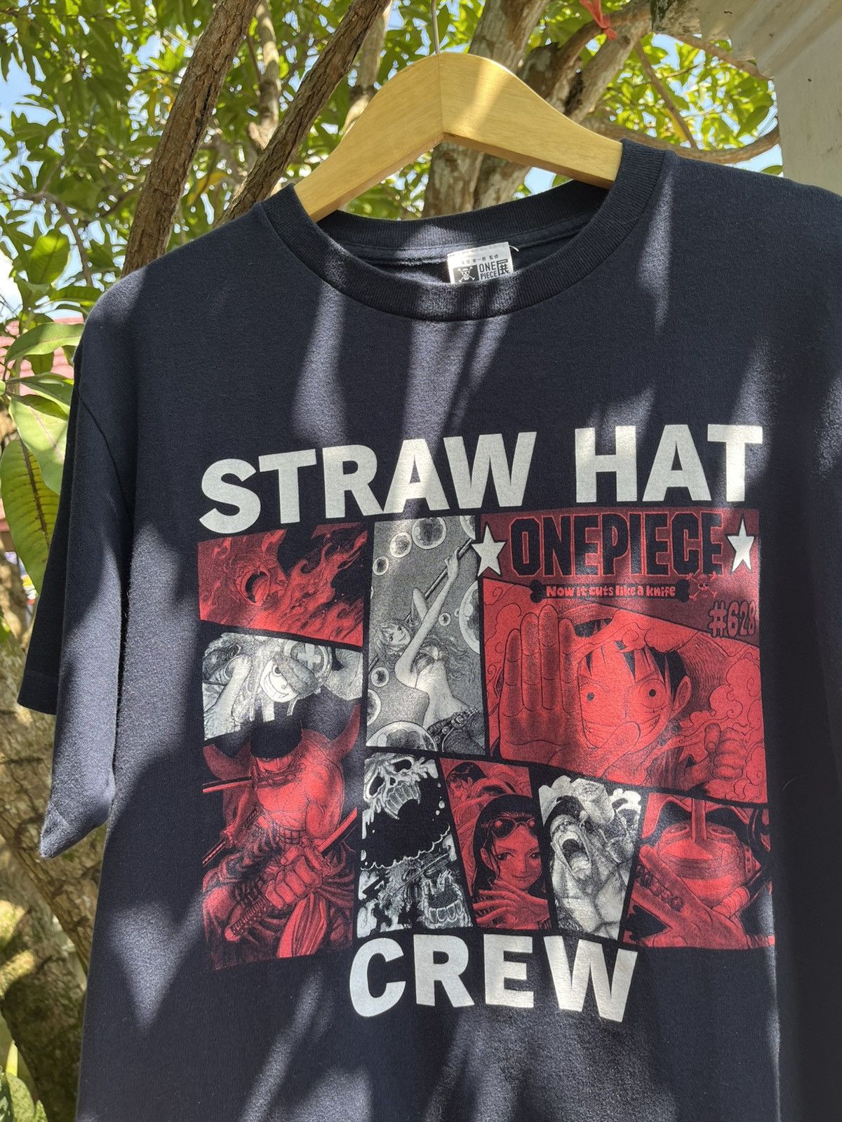 Anime RARE One Piece 10th Anniversarry Anime T-Shirt Size US L / EU 52-54 / 3 - 2 Thumbnail