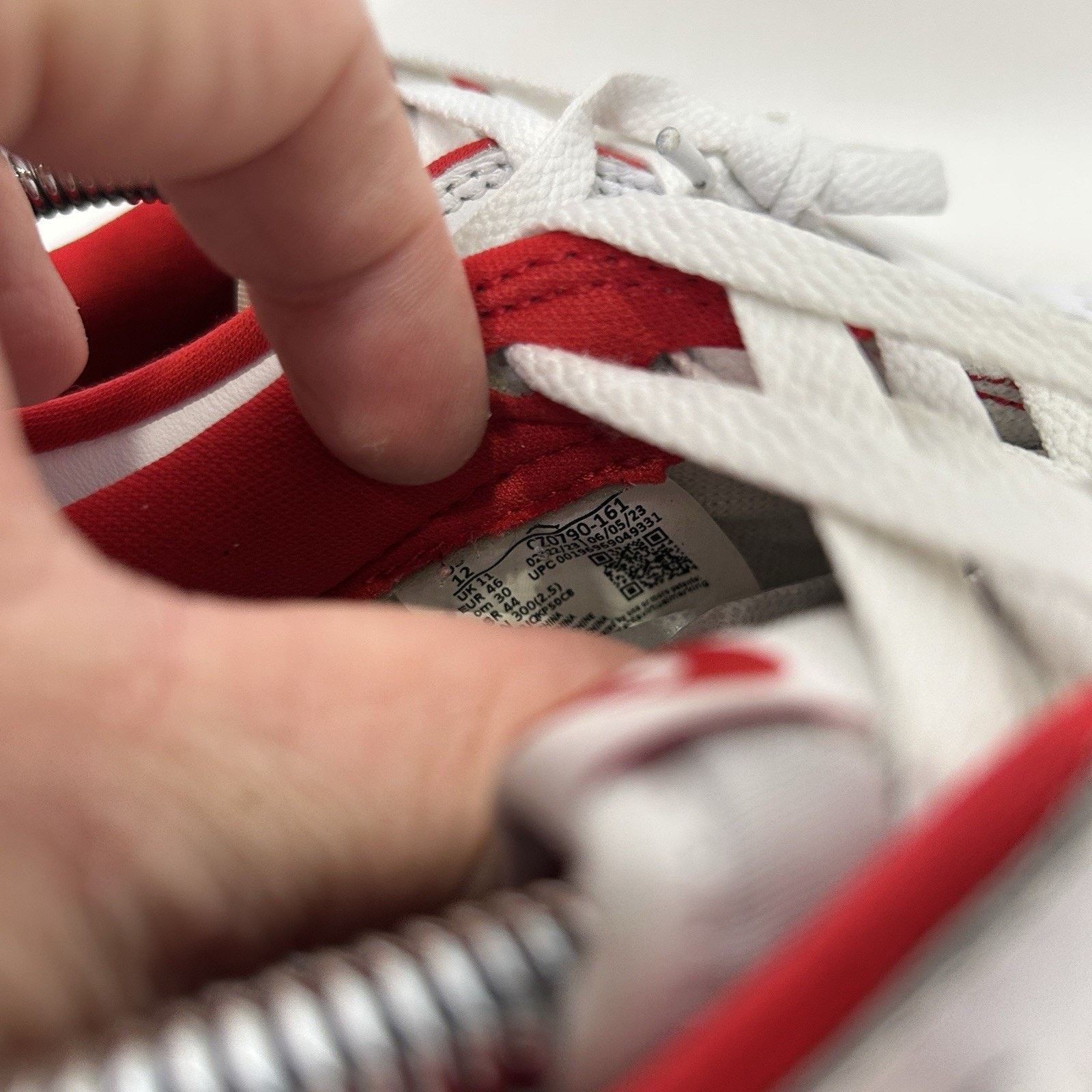 Jordan Brand Nike Air Jordan 1 Retro Low OG “University Red White” Size US 12 / EU 45 - 7 Thumbnail