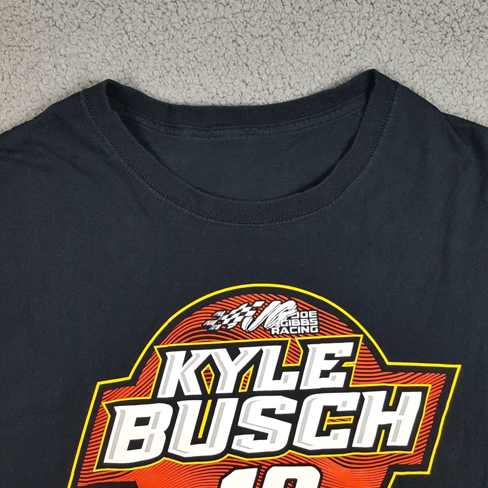 Chase Authentics Vintage Chase Authentics NASCAR T-Shirt Men Size Medium Black Retro Car 90s Y2K Auto Race Size US M / EU 48-50 / 2 - 3 Thumbnail