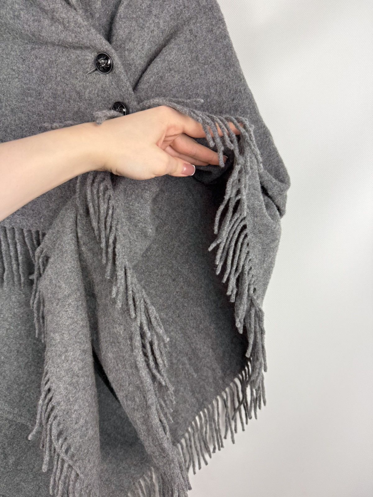 Japanese Brand Rope Ladies Japanese Wool Cape Poncho With Fringe Size ONE SIZE - 17 Thumbnail