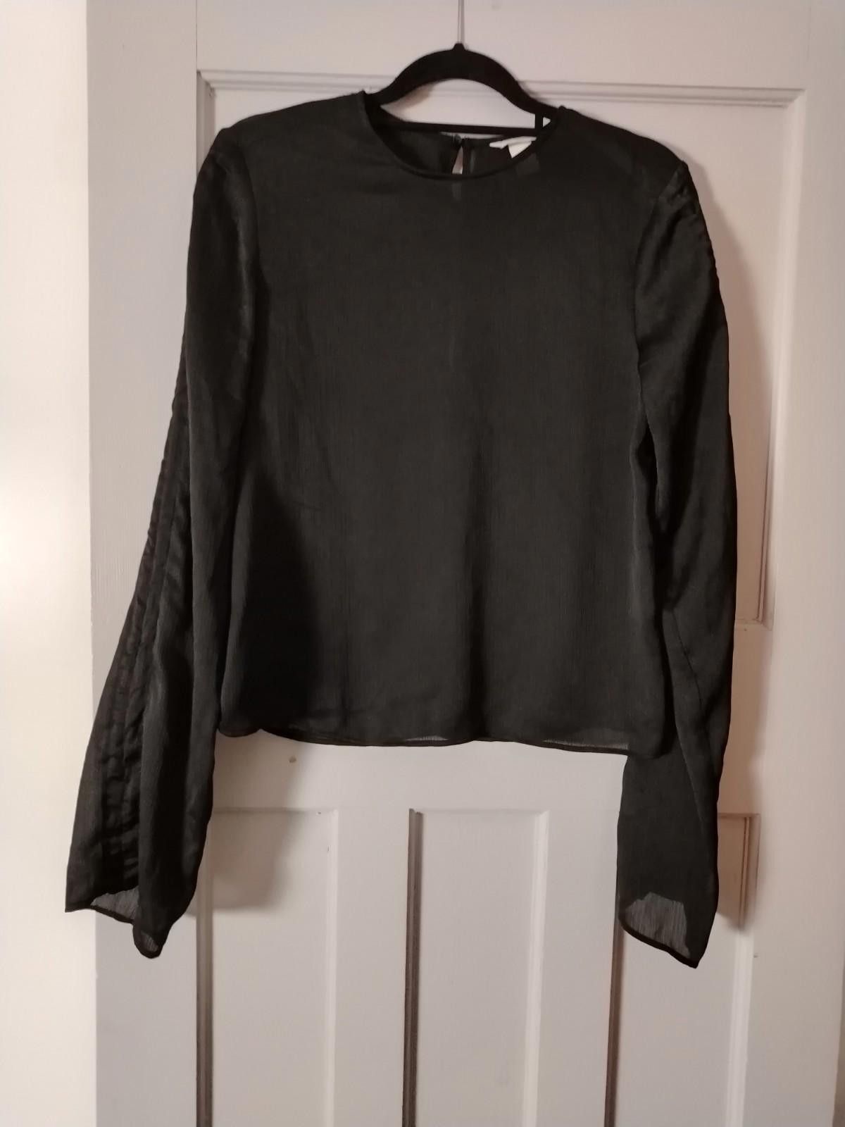 H&M Black textured long sleeve blouse UK 6 EUR 34 from H&M Size XS / US 0-2 / IT 36-38 - 2 Thumbnail