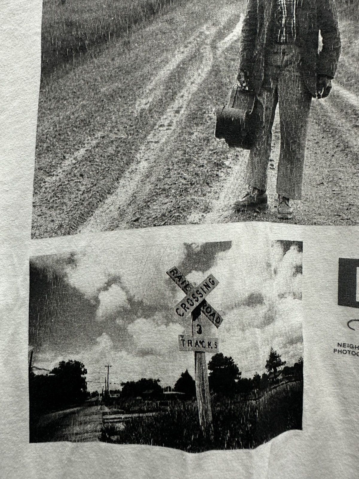 Neighborhood Vintage Neighbourhood Mississippi Delta Photo Tee Art Size US L / EU 52-54 / 3 - 5 Thumbnail