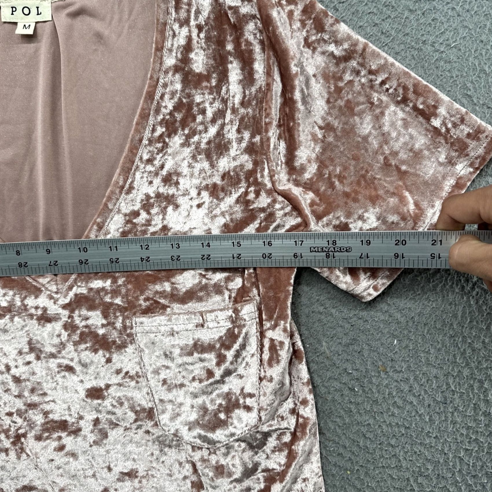 Vintage POL T-Shirt Women’s Pink Velour Front Pocket V-Neck Short Sleeve Pullover Regular Medium Velvet Pocket Tunic 90s? (adjusted) Size M / US 6-8 / IT 42-44 - 5 Thumbnail