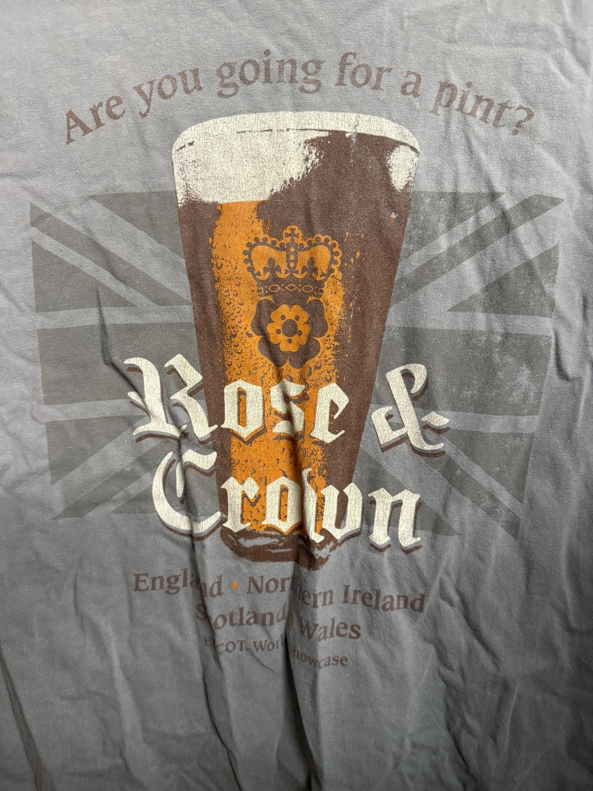 Disney Disney Parks Beer T-shirt Epcot Rose and Crown Tee -L Size US L / EU 52-54 / 3 - 3 Thumbnail