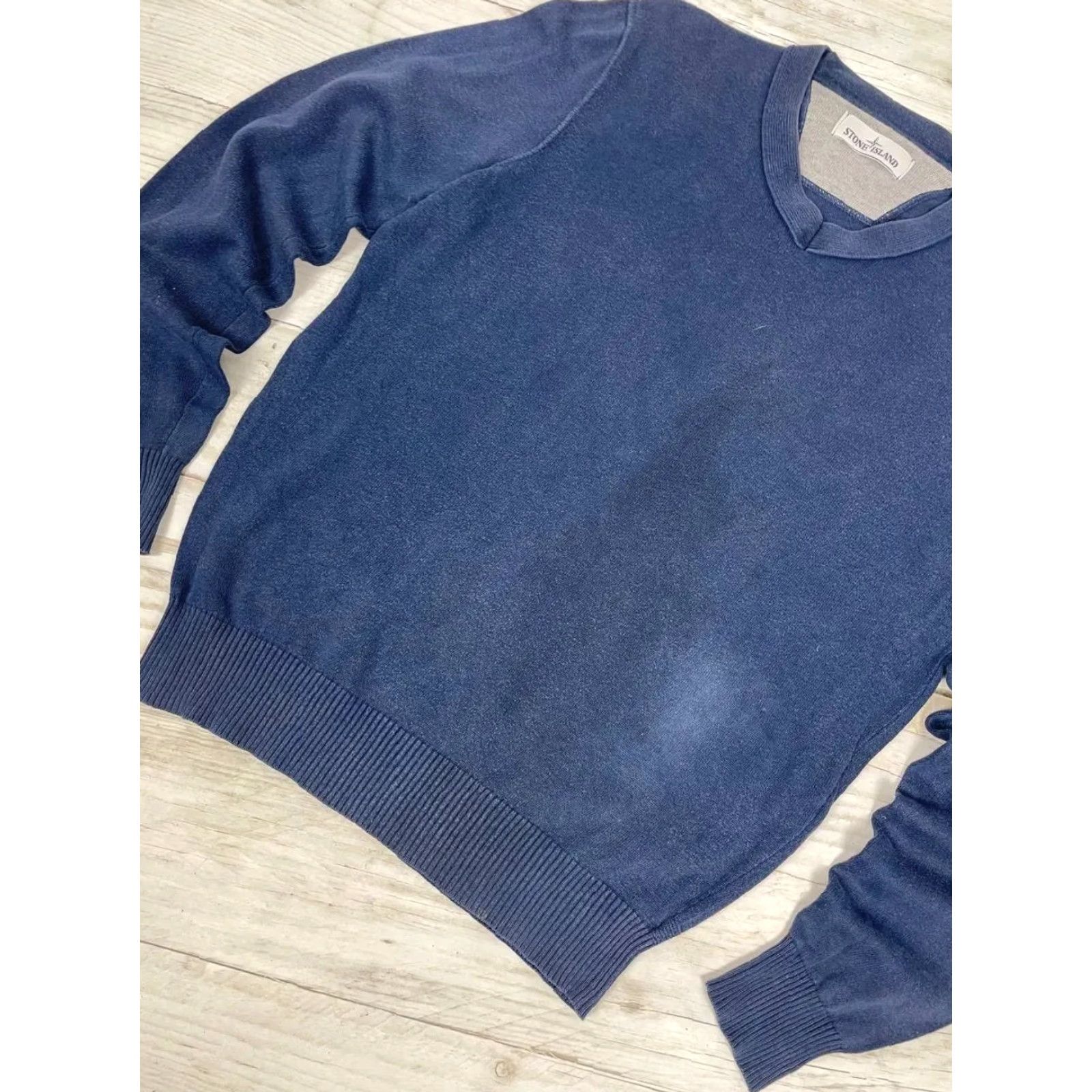 Stone Island Stone Island Sweater Jumper V-Neck Mens Size S Blue Wool Knit Pullover Casual Knits Logo 90s Style (if applicable) Size US S / EU 44-46 / 1 - 3 Thumbnail
