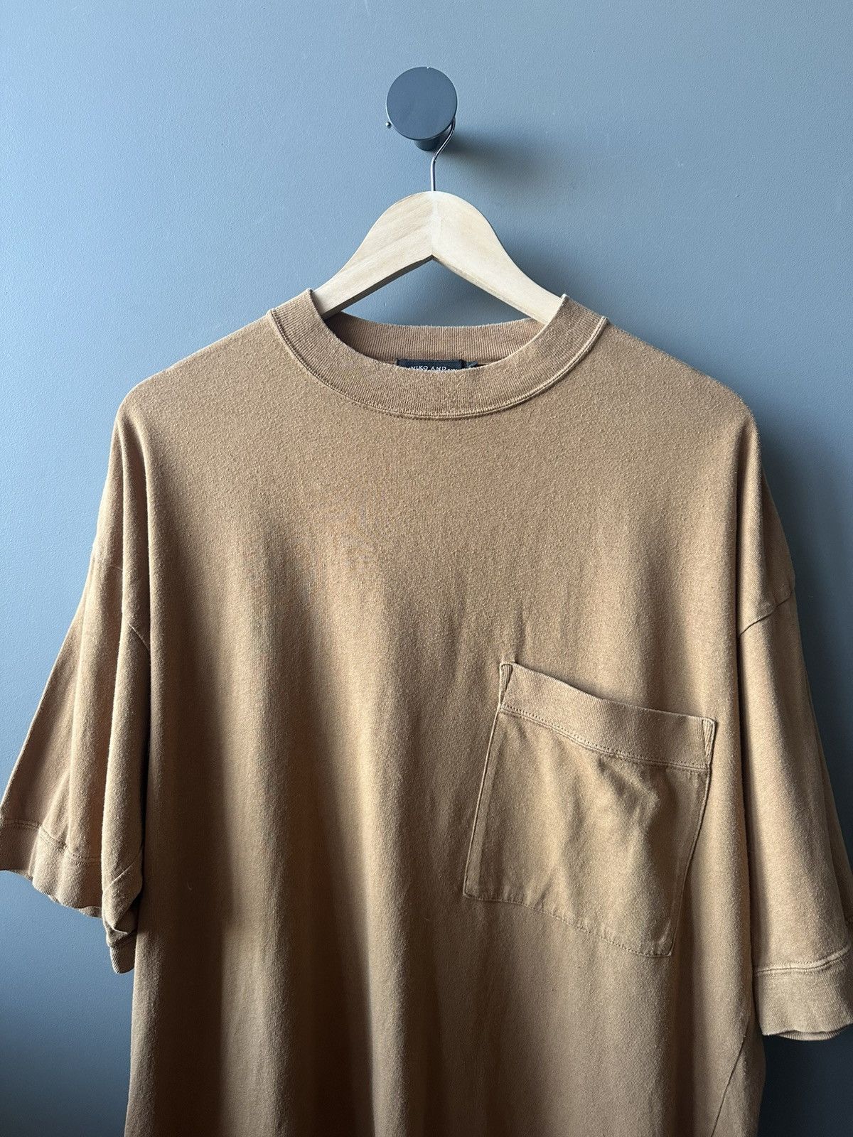 Other Niko and... Japan Basic Beige Oversize 1 Pocket Tee Size US M / EU 48-50 / 2 - 2 Thumbnail