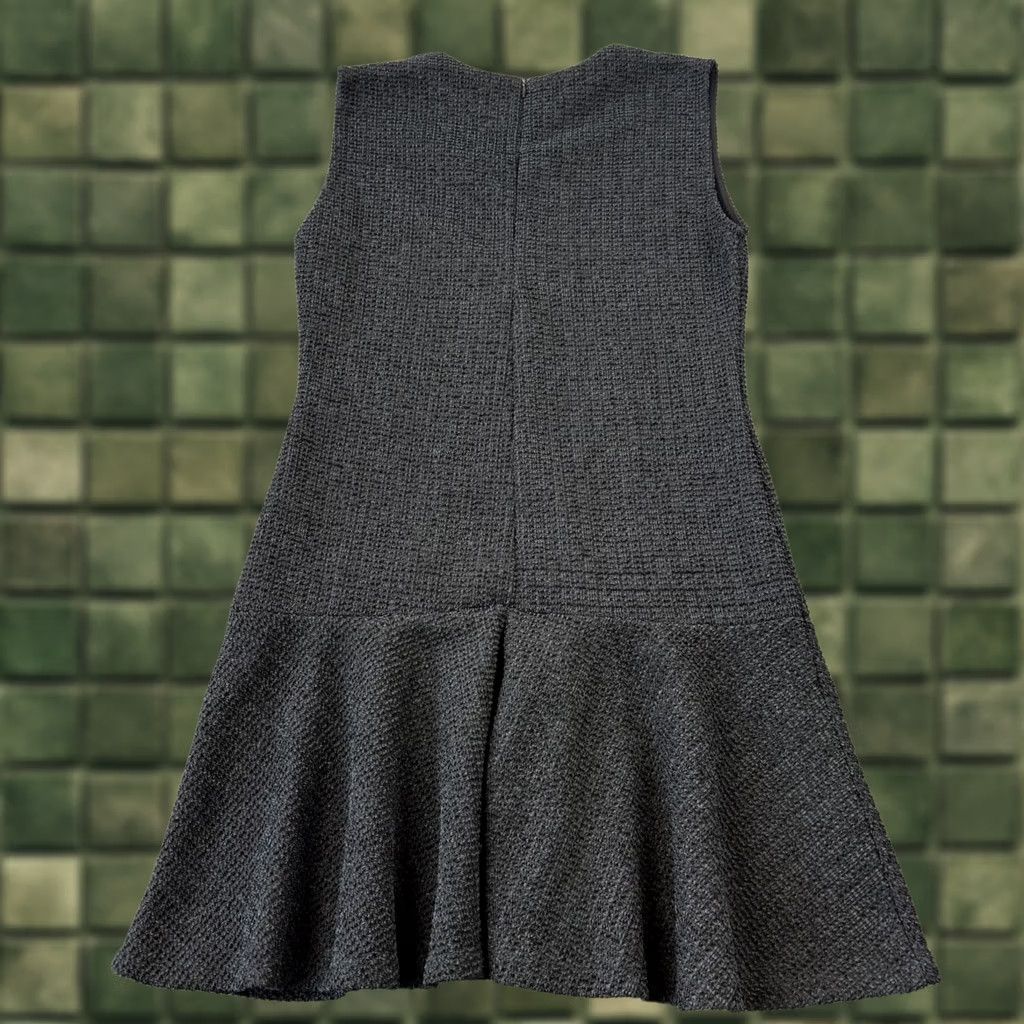 zara drop waist dress Zara, Women's Medium Floral Mid-Sleeve The flattering fit and pleated skirt create a sense of movement Zara lace drop waist dress