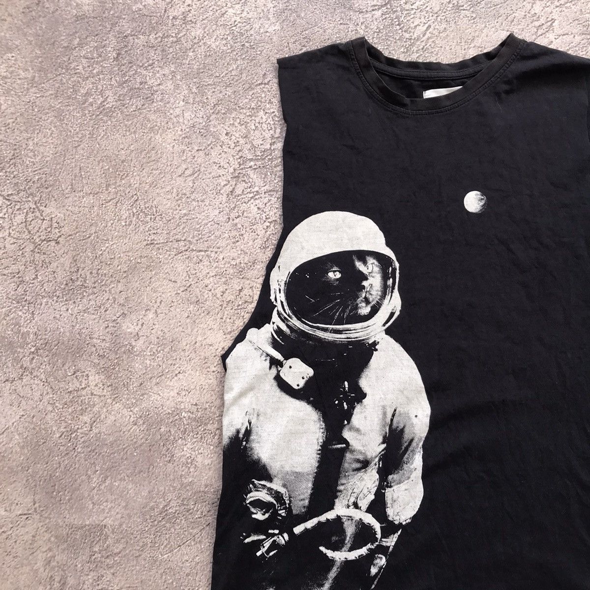 Vintage Vintage 90s Astronaut Graphic Tank Top Y2K Streetwear Boxy M Size US M / EU 48-50 / 2 - 2 Thumbnail