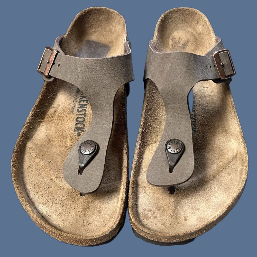 Birkenstock Birkenstock Gizeh Birko-Flor Nubuck Brown Sandal 41 8 Mens Womens Slip On Buckle Casual Summer Leather Nubuck Size ONE SIZE - 1 Thumbnail