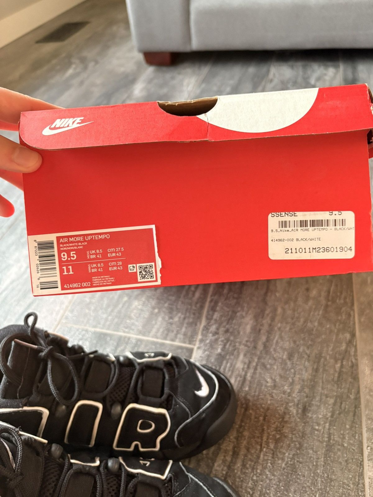 Nike Nike Uptempo OG Black Scotty Pippen Size 9.5 Size US 9.5 / EU 42-43 - 7 Thumbnail