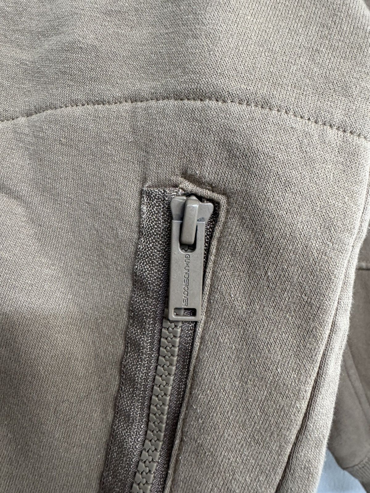 GU × Undercover GU X UNDERCOVER GRAPHIC HOODIE IN BROWN Size US M / EU 48-50 / 2 - 5 Thumbnail