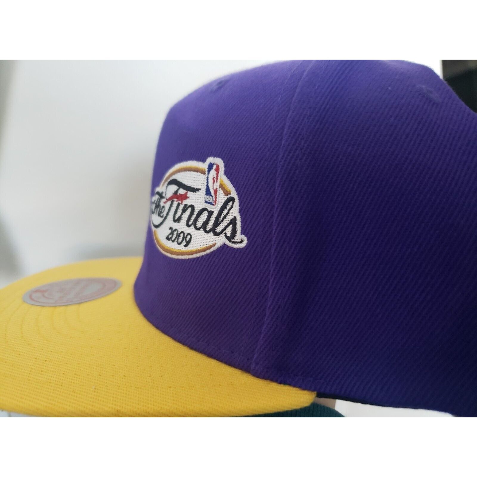 Mitchell & Ness Los Angeles Lakers Hat 2009 NBA Finals Purple Mitchell Ness Size ONE SIZE - 6 Thumbnail