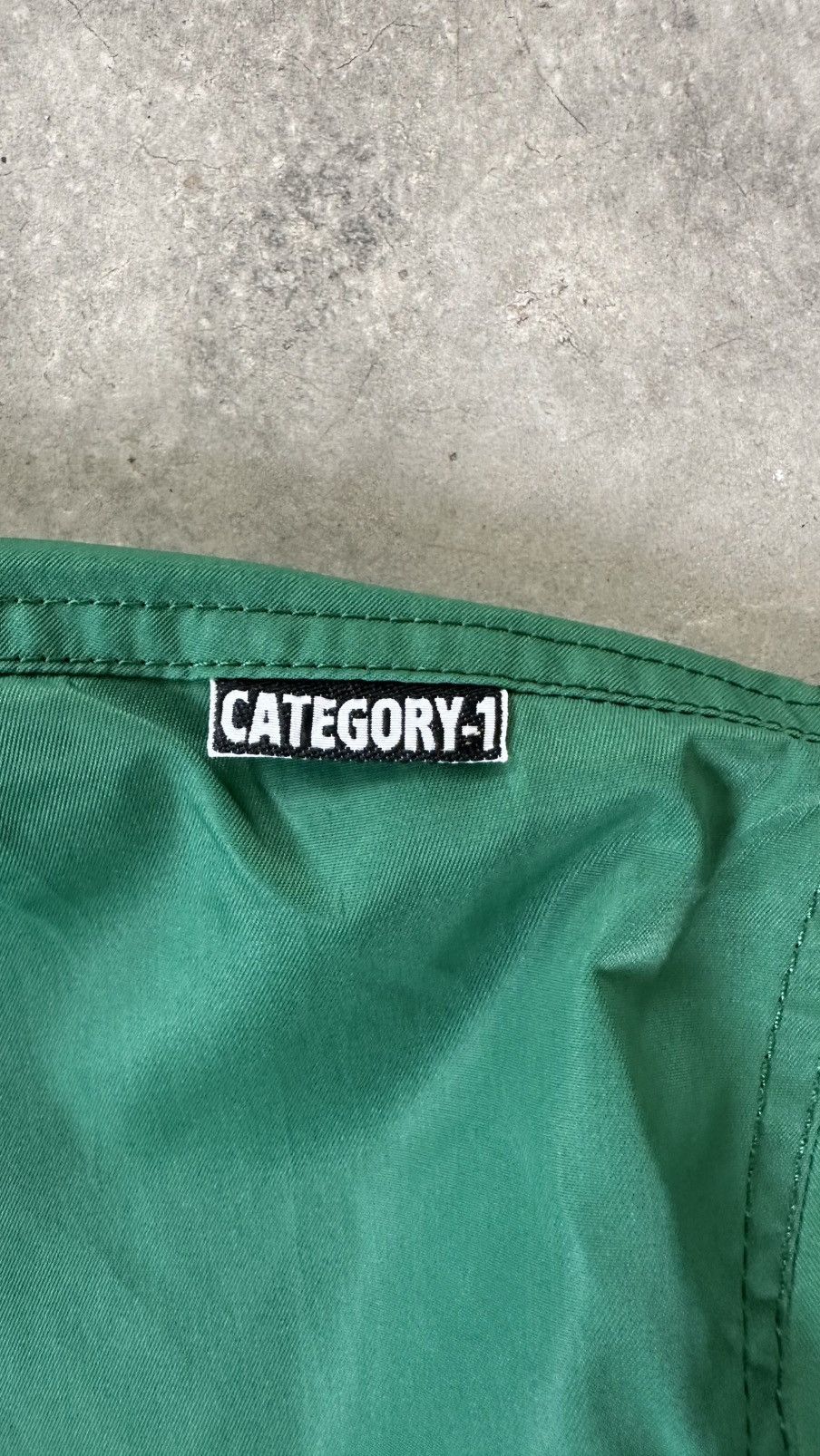Japanese Brand VINTAGE YOMIURI VERDY JLEAGUE COACH JACKET Size US L / EU 52-54 / 3 - 9 Thumbnail