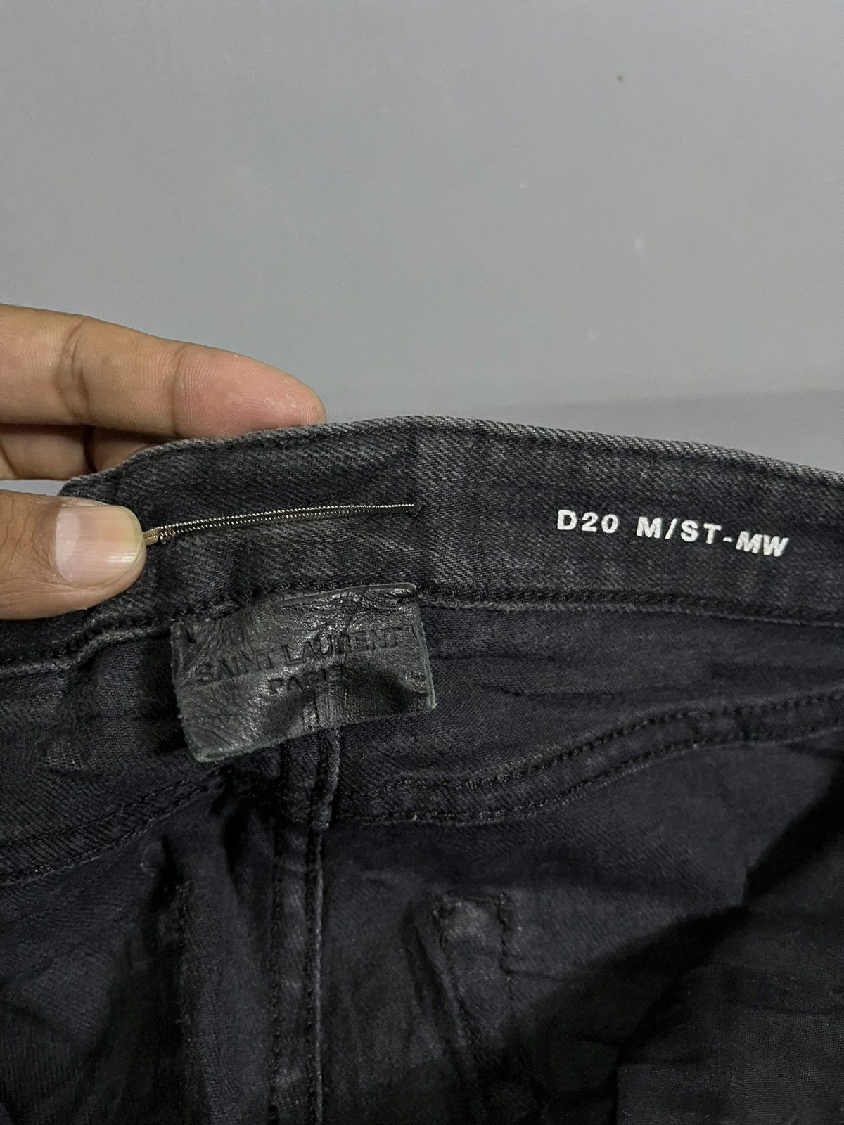 Saint Laurent Paris Black Raw Skinny Jeans Size 24" / US 00 / IT 34 - 8 Thumbnail