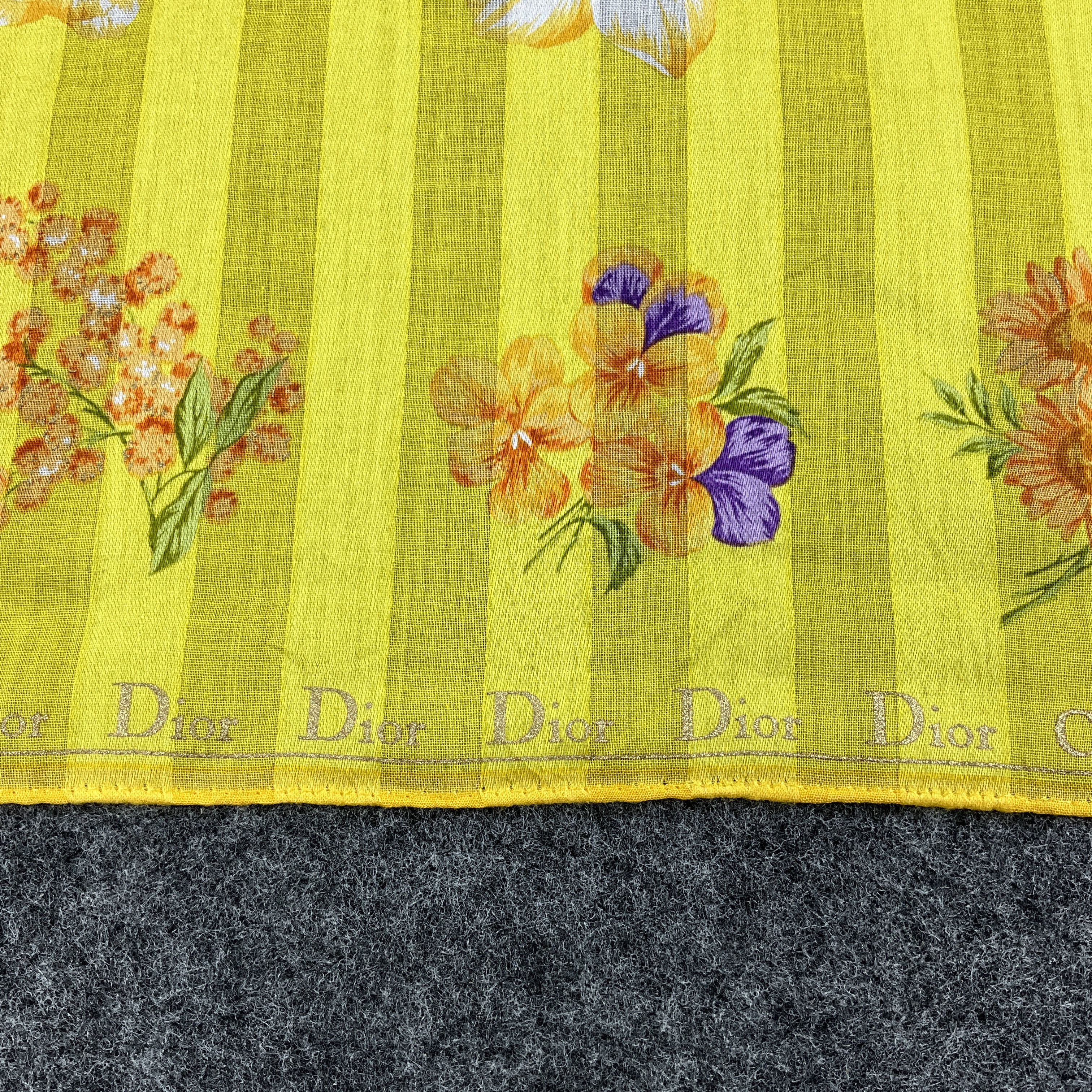 Vintage Christian Dior Handkerchief / Bandana / Neckerchief B064 Size ONE SIZE - 5 Thumbnail