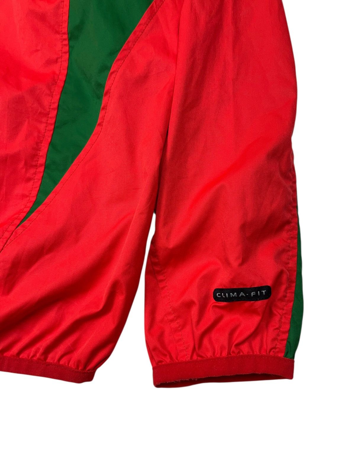 Nike Vintage y2k Nike Portugal Training Jacket Jersey Clima Fit Size US L / EU 52-54 / 3 - 3 Thumbnail