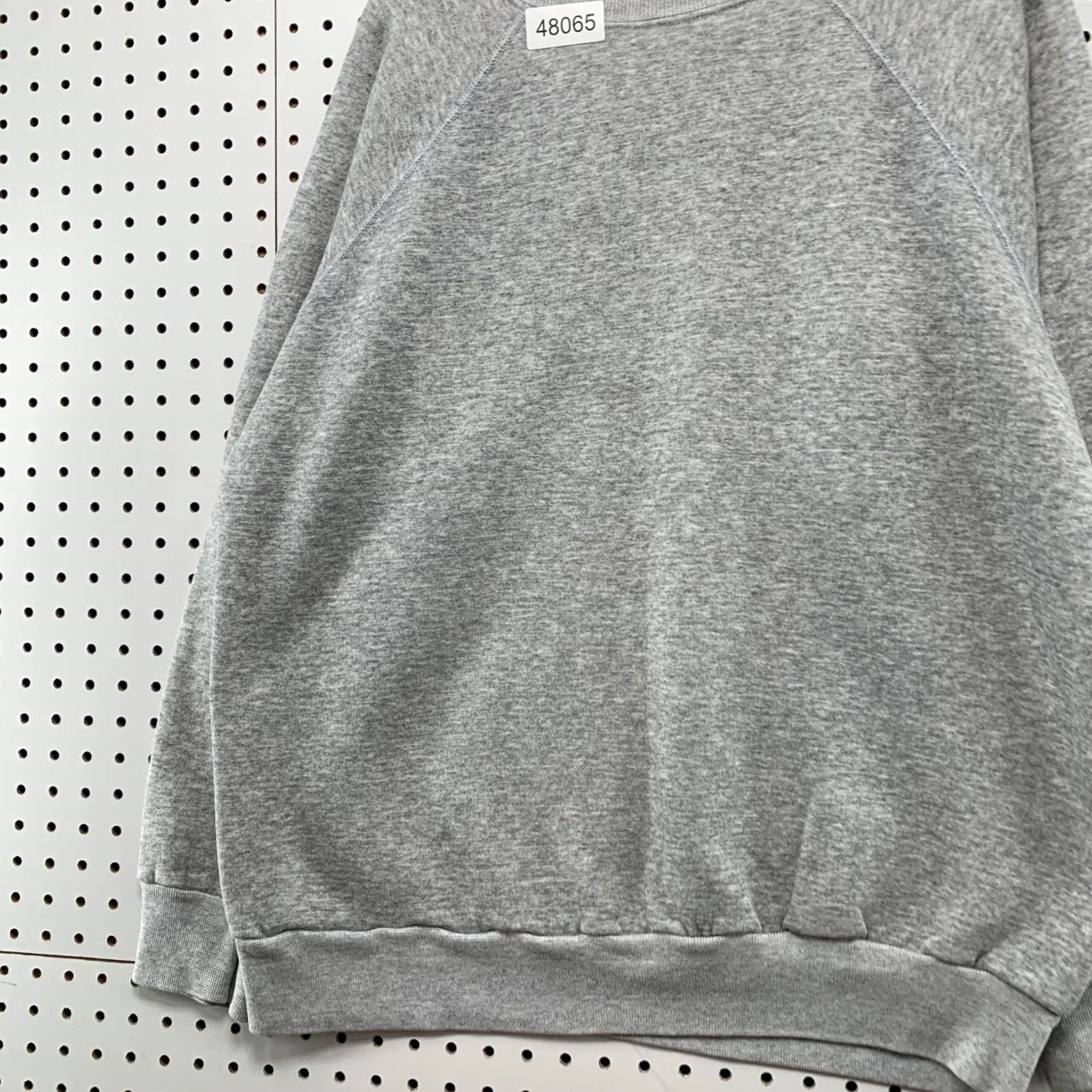 Vintage Vintage 80s Sweatshirt Mens Large Gray Heathered Gray Fleece Crewneck Made USA Size US L / EU 52-54 / 3 - 5 Thumbnail