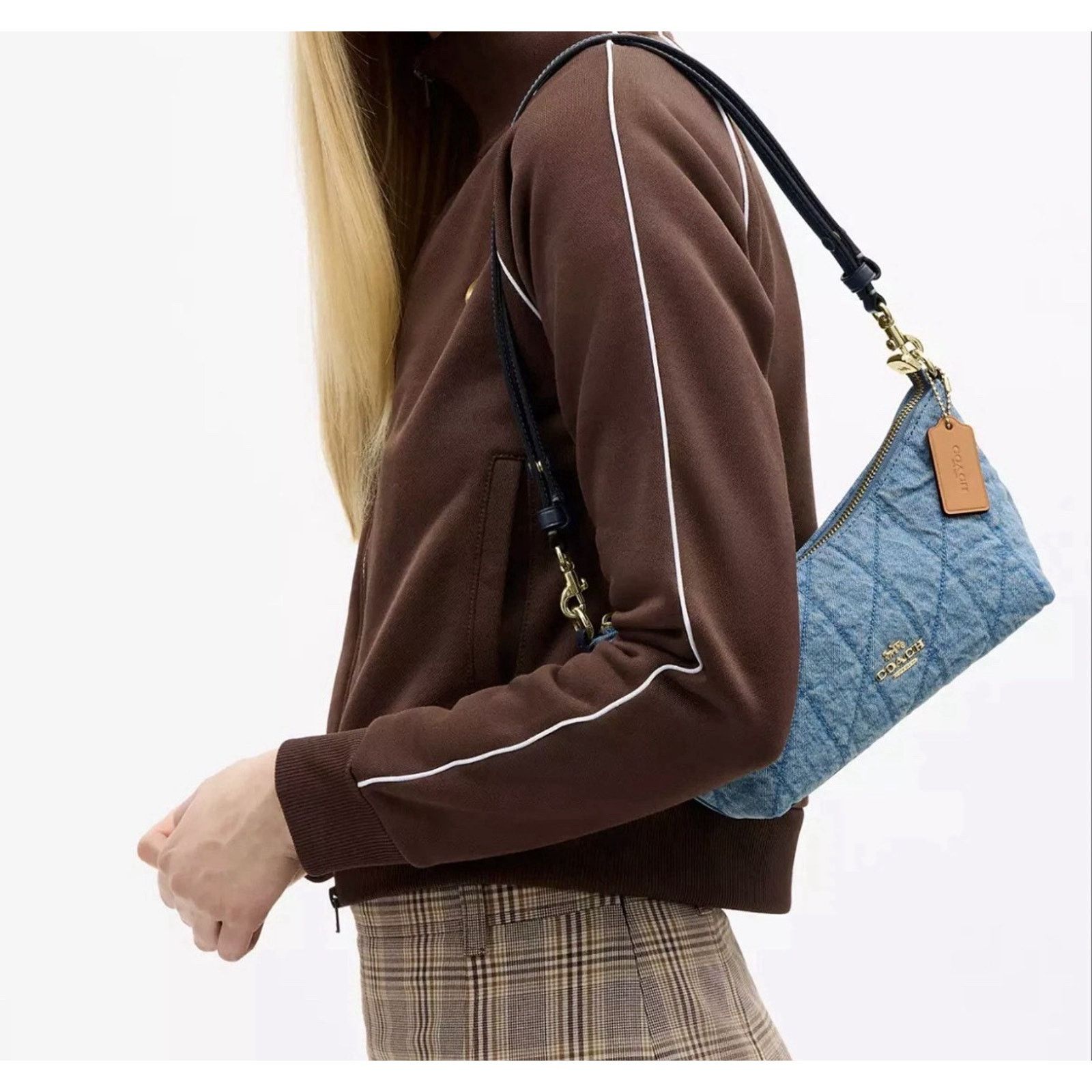 Coach NWT Coach Caitlin Shoulder Bag Quilting CDZ89 Gold/Indigo Size ONE SIZE - 8 Thumbnail