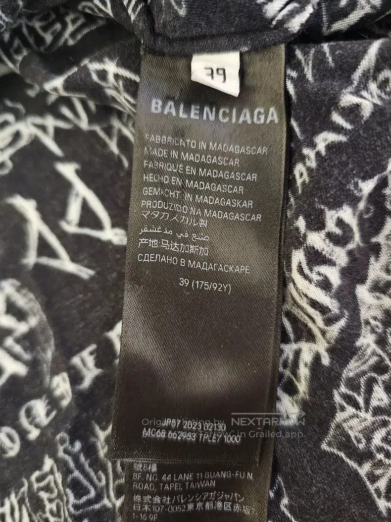 Balenciaga Balenciaga Oversized Graffiti Shirt. Size US XXL / EU 58 / 5 - 6 Thumbnail