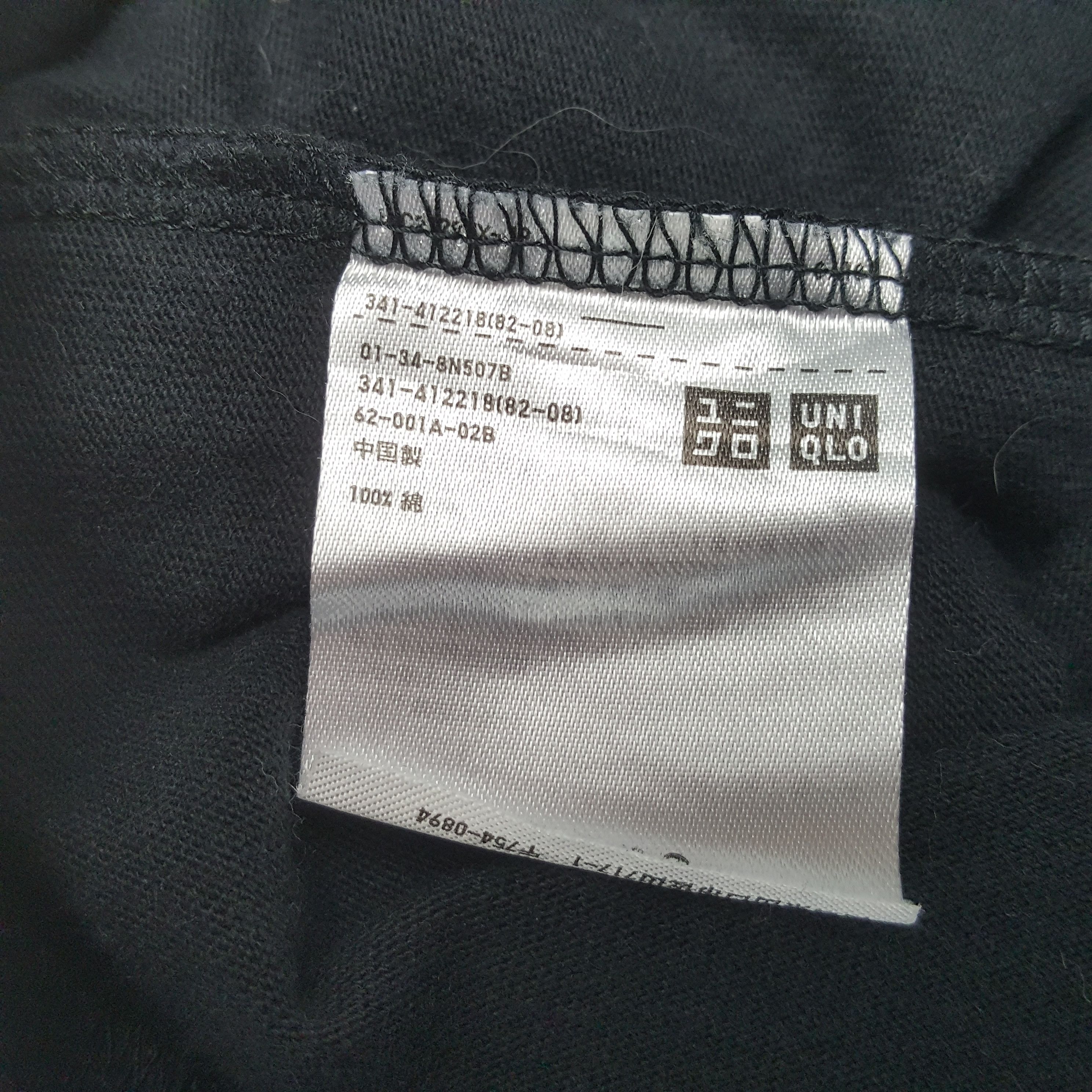 Uniqlo Uniqlo X Disney Mickey Mouse Tshirt RR18 Size US M / EU 48-50 / 2 - 5 Thumbnail
