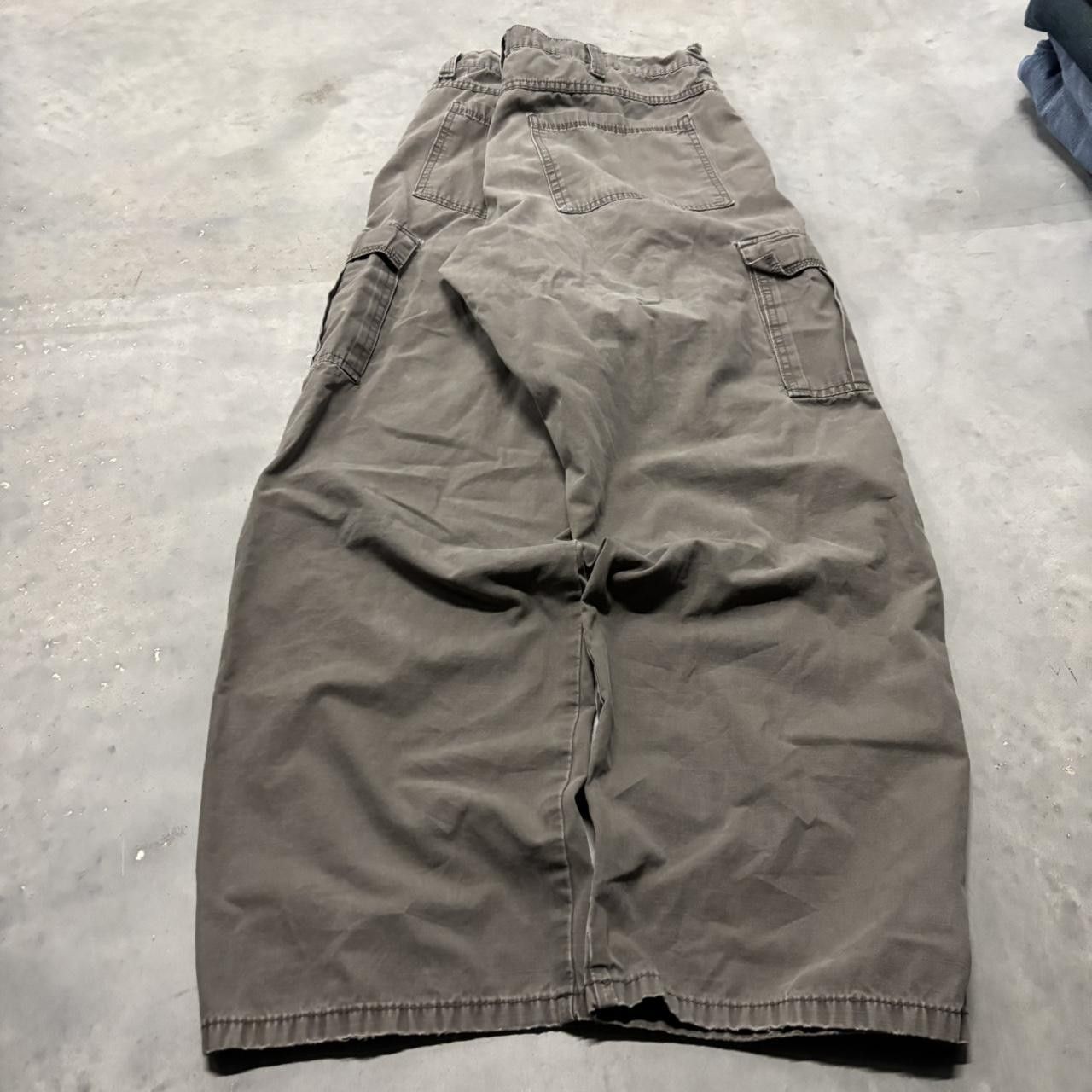 Japanese Brand × Vintage Crazy Vintage Y2K/2000s Baggy Faded Khaki Brown Streetwear Skater Style Cargo Pants! Size US 40 / EU 56 - 4 Thumbnail