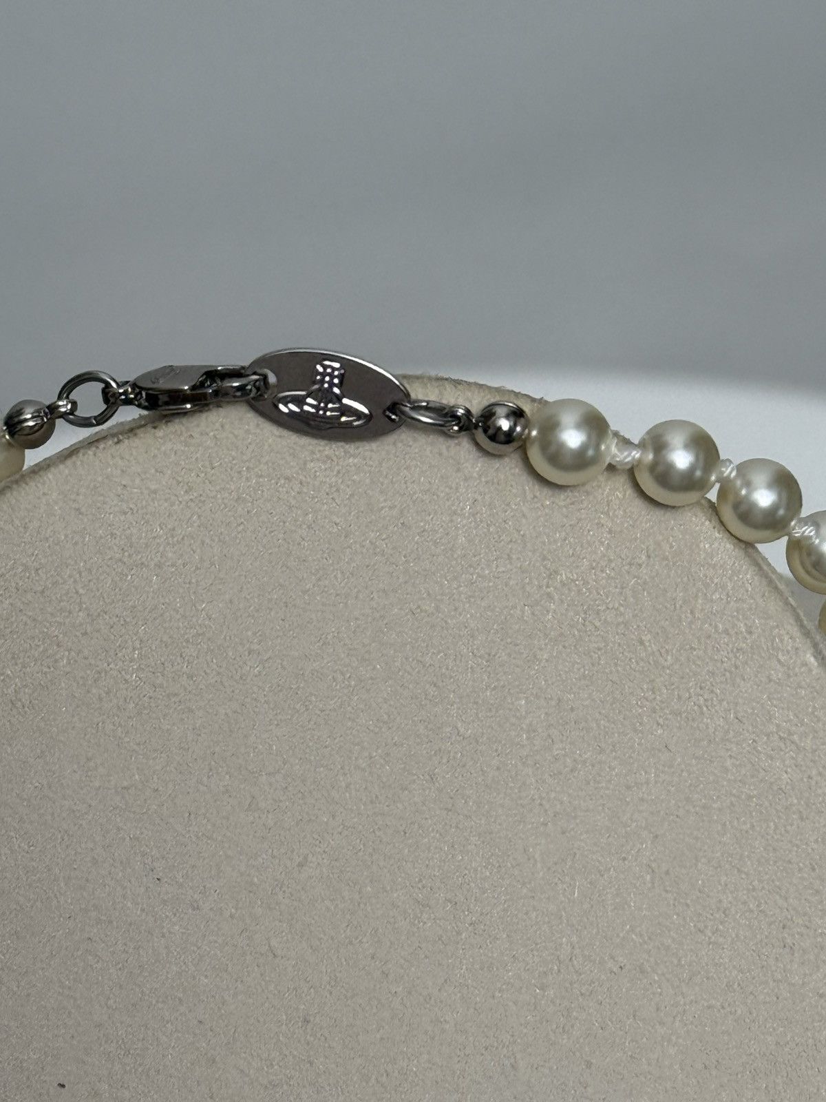 Vivienne Westwood Vivienn Bas Relief Pearl Necklace Size ONE SIZE - 9 Thumbnail