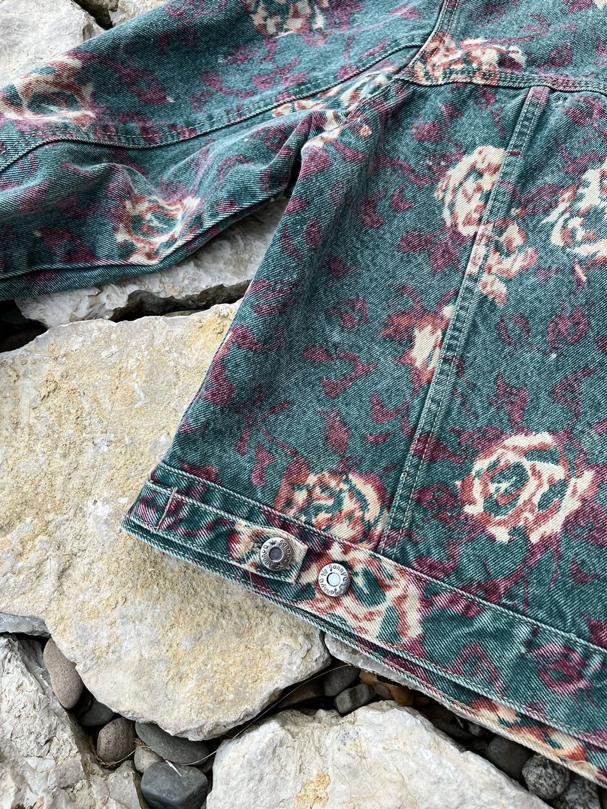 Vintage Vintage Jonny-q y2k all over print cropped denim jacket Size US M / EU 48-50 / 2 - 20 Thumbnail