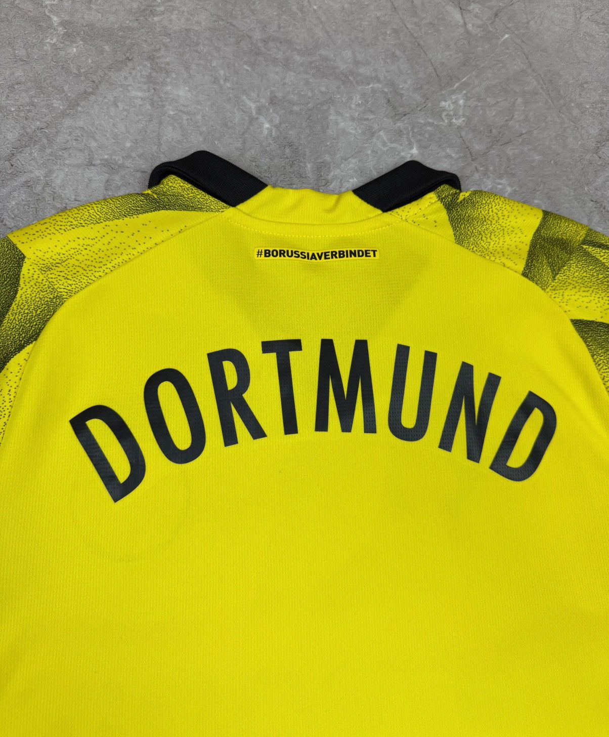 Puma Puma Borussia Dortmund 2023/24 Jersey size S Size US S / EU 44-46 / 1 - 9 Thumbnail