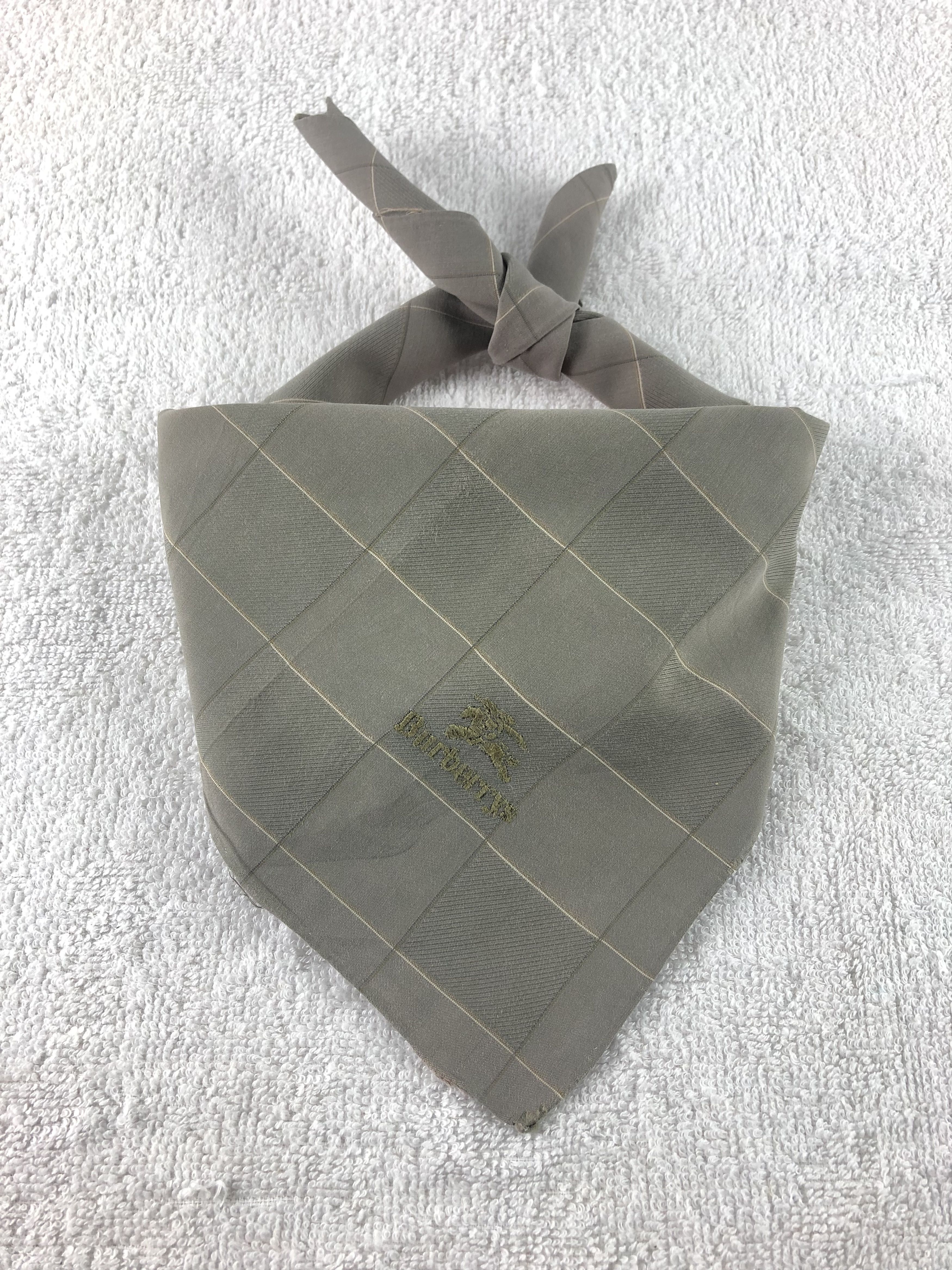 Burberry Burberry Handkerchief / Bandana / Neckerchief Size ONE SIZE - 1 Thumbnail