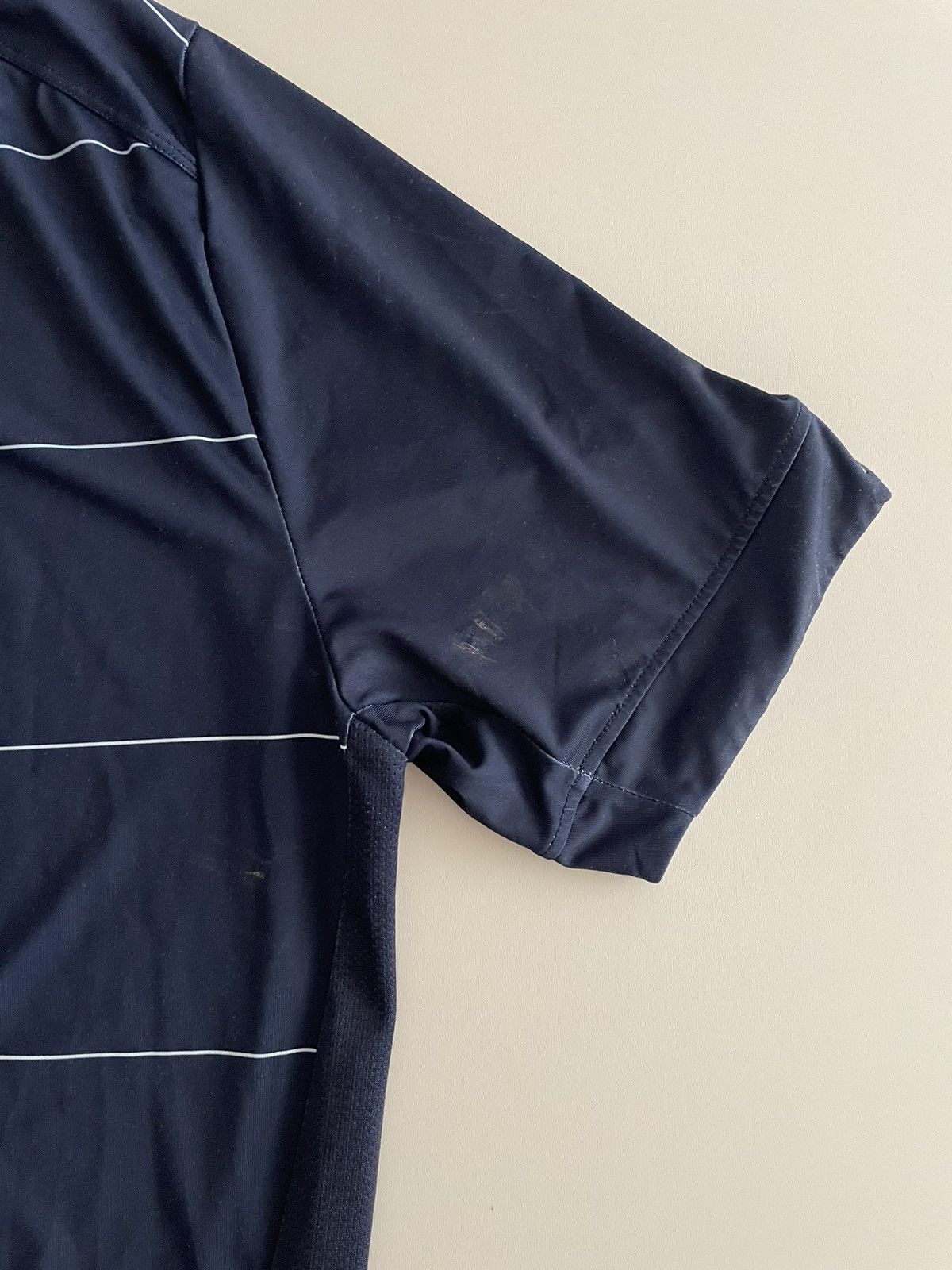 Macron Leeds United FC 2014-15 Away Jersey Size US XL / EU 56 / 4 - 8 Thumbnail