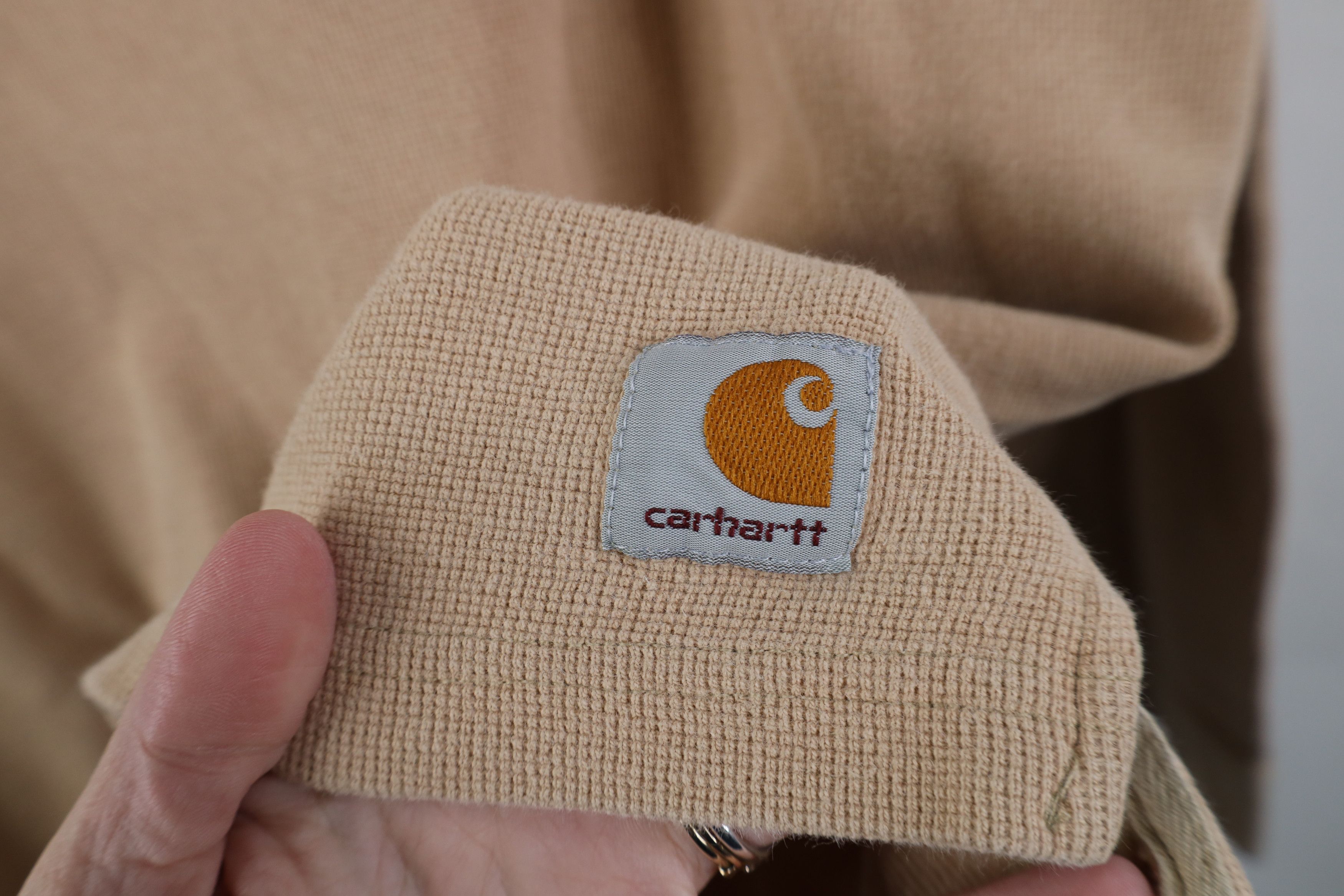 Carhartt Vintage Y2K Carhartt Waffle Knit Henley T-Shirt Khaki Size US XL / EU 56 / 4 - 4 Thumbnail