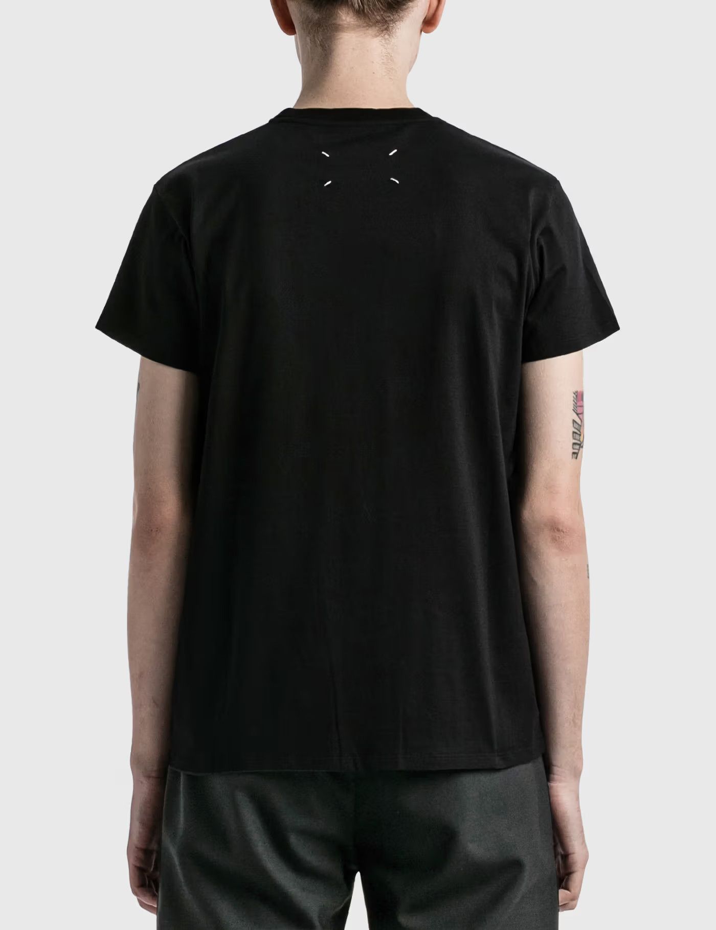 o1w1db10525 T-Shirt in Black