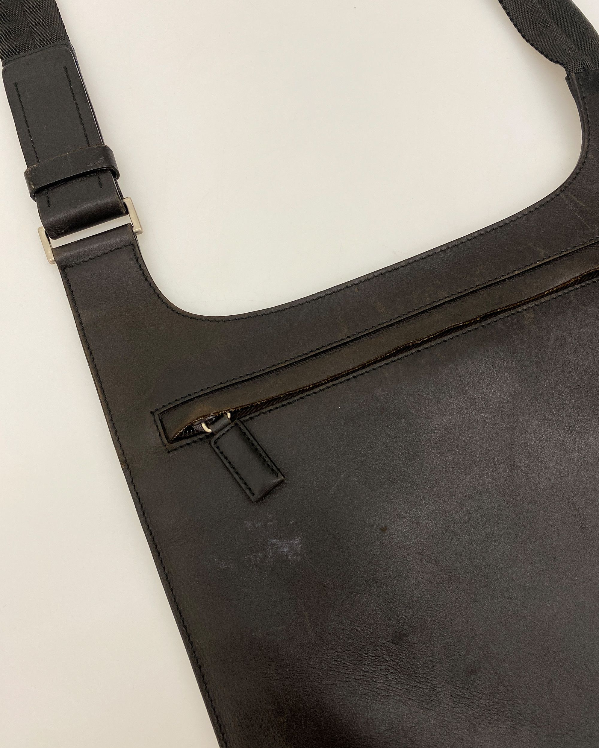 Prada SS1999 Leather Shoulder Bag Size ONE SIZE - 4 Thumbnail