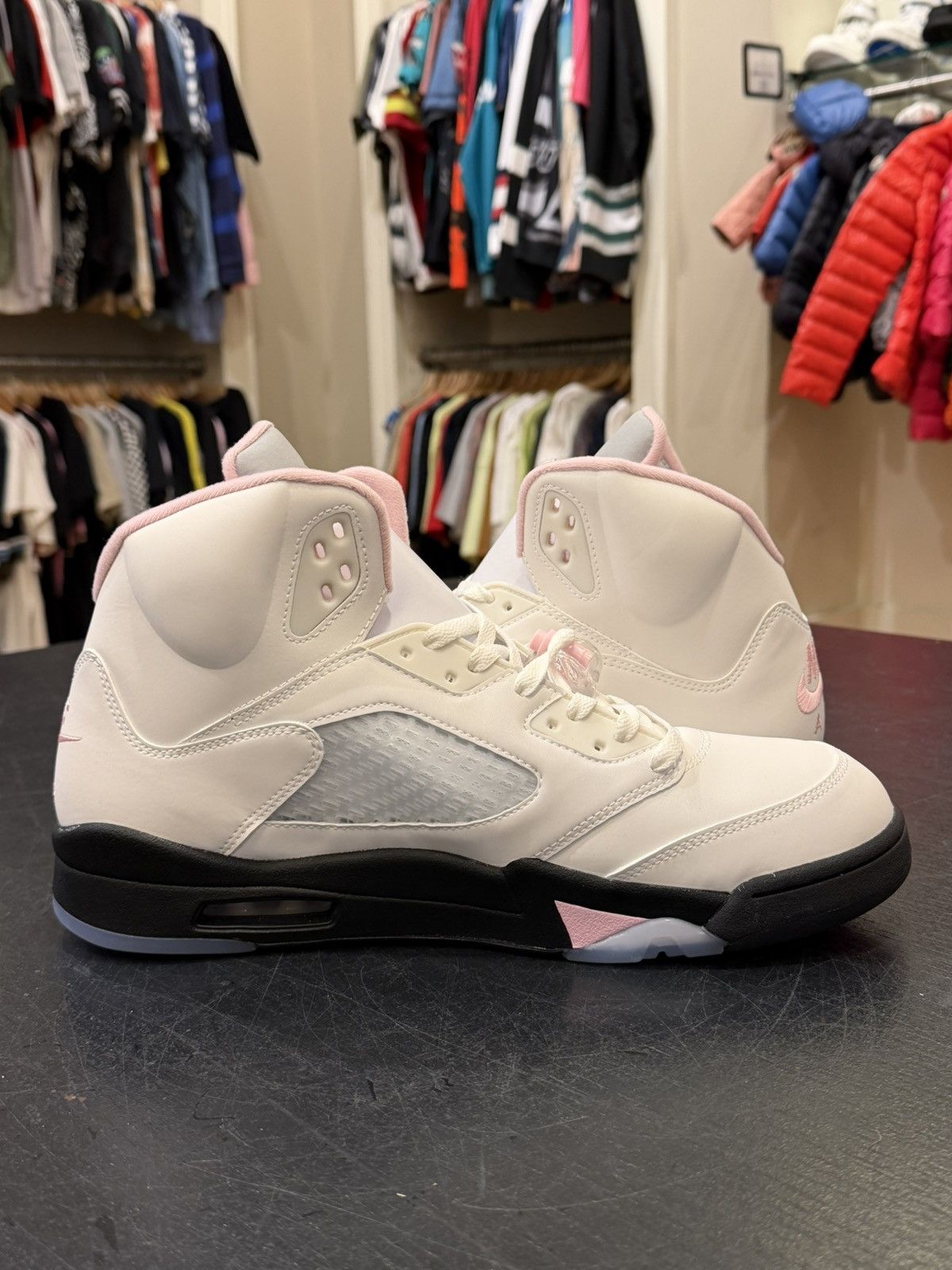 Jordan Brand Jordan 5 Retro ‘Medium Soft Pink’ Size US 13 / EU 46 - 4 Thumbnail