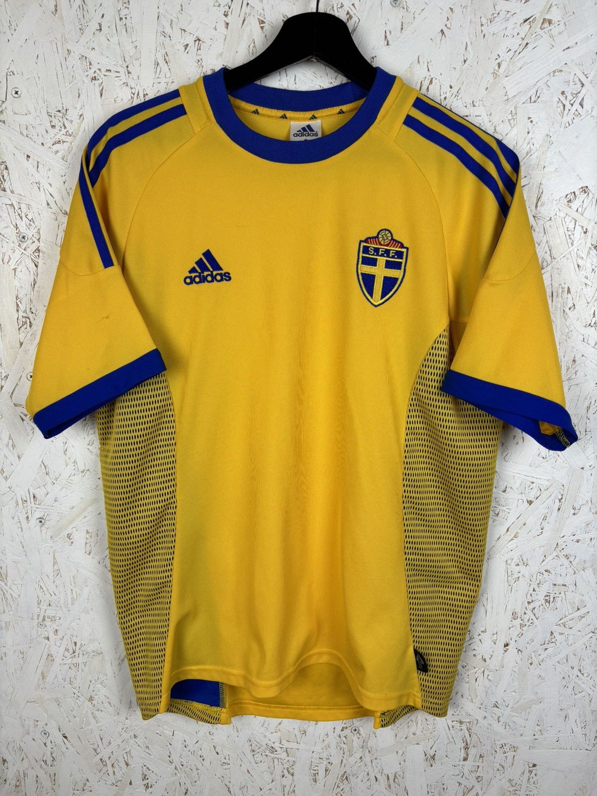 00s Adidas Sweden SVFF 2002 World Cup Home Kit Soccer Jersey