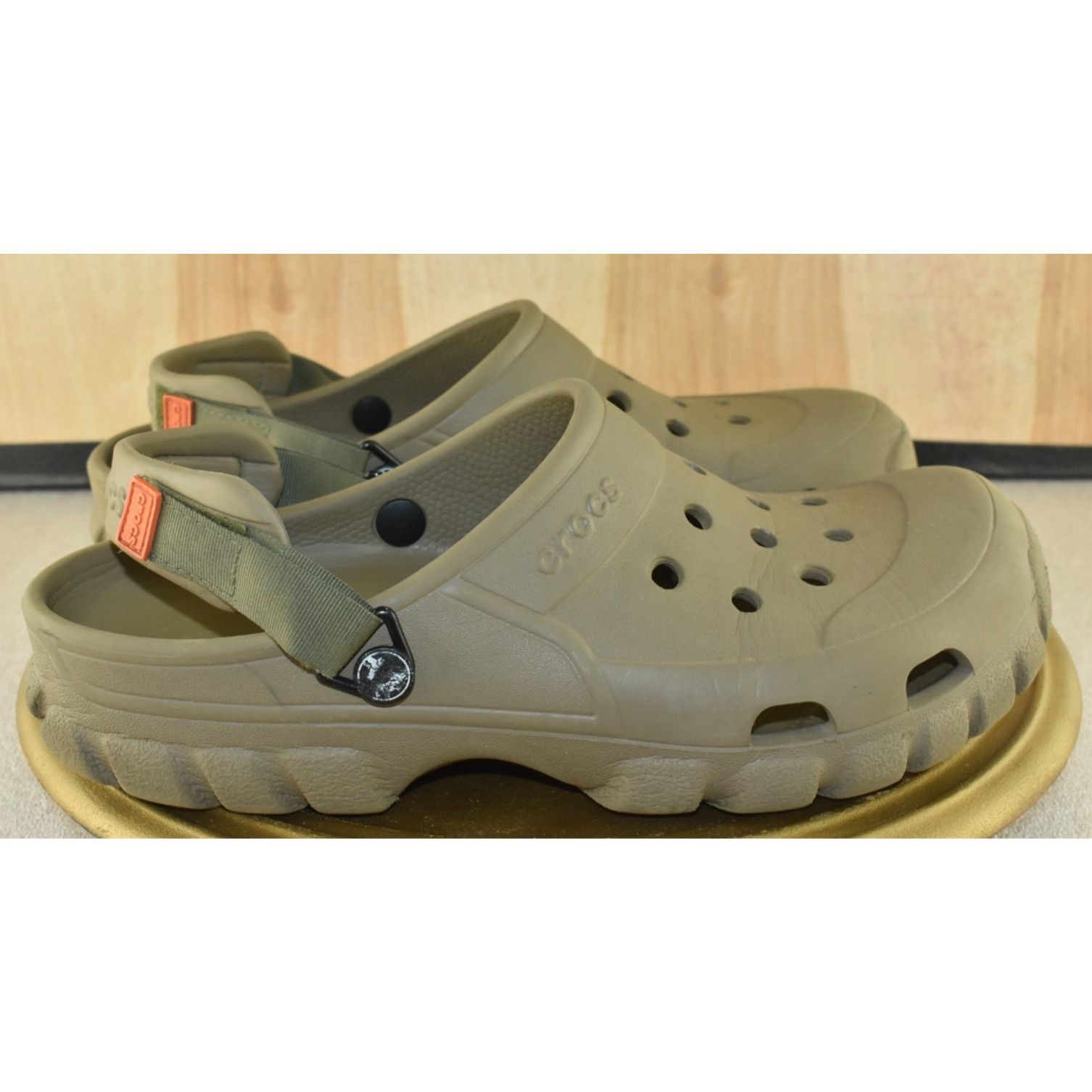Crocs Crocs Offroad Men Clogs Size 11 Brown Slip-On Round Toe Ligh Size US 11 / EU 44 - 4 Thumbnail