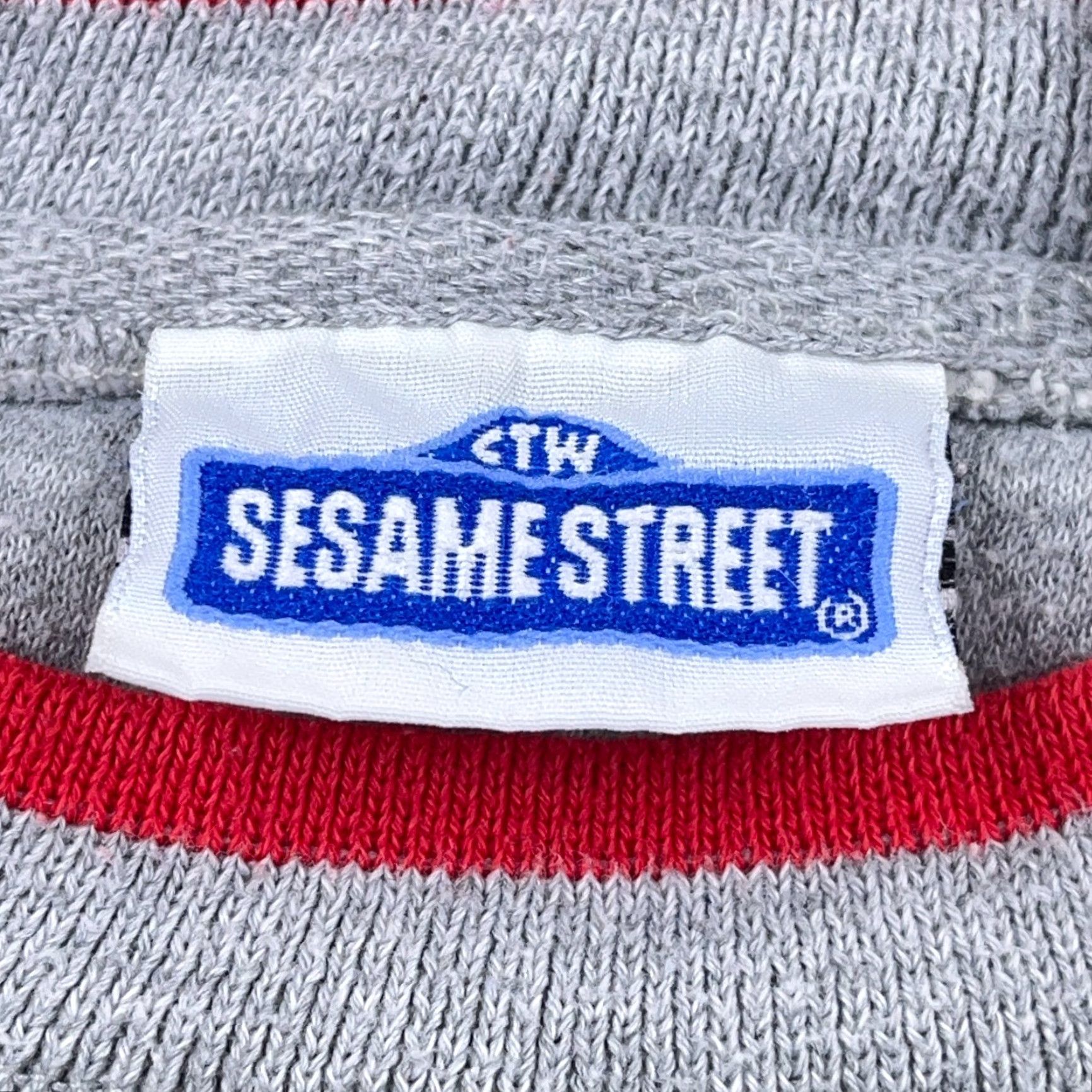Vintage VINTAGE Sesame Street Elmo Sweatshirt Crewneck Adult Large Gray 90s Retro Mens Size US L / EU 52-54 / 3 - 3 Thumbnail