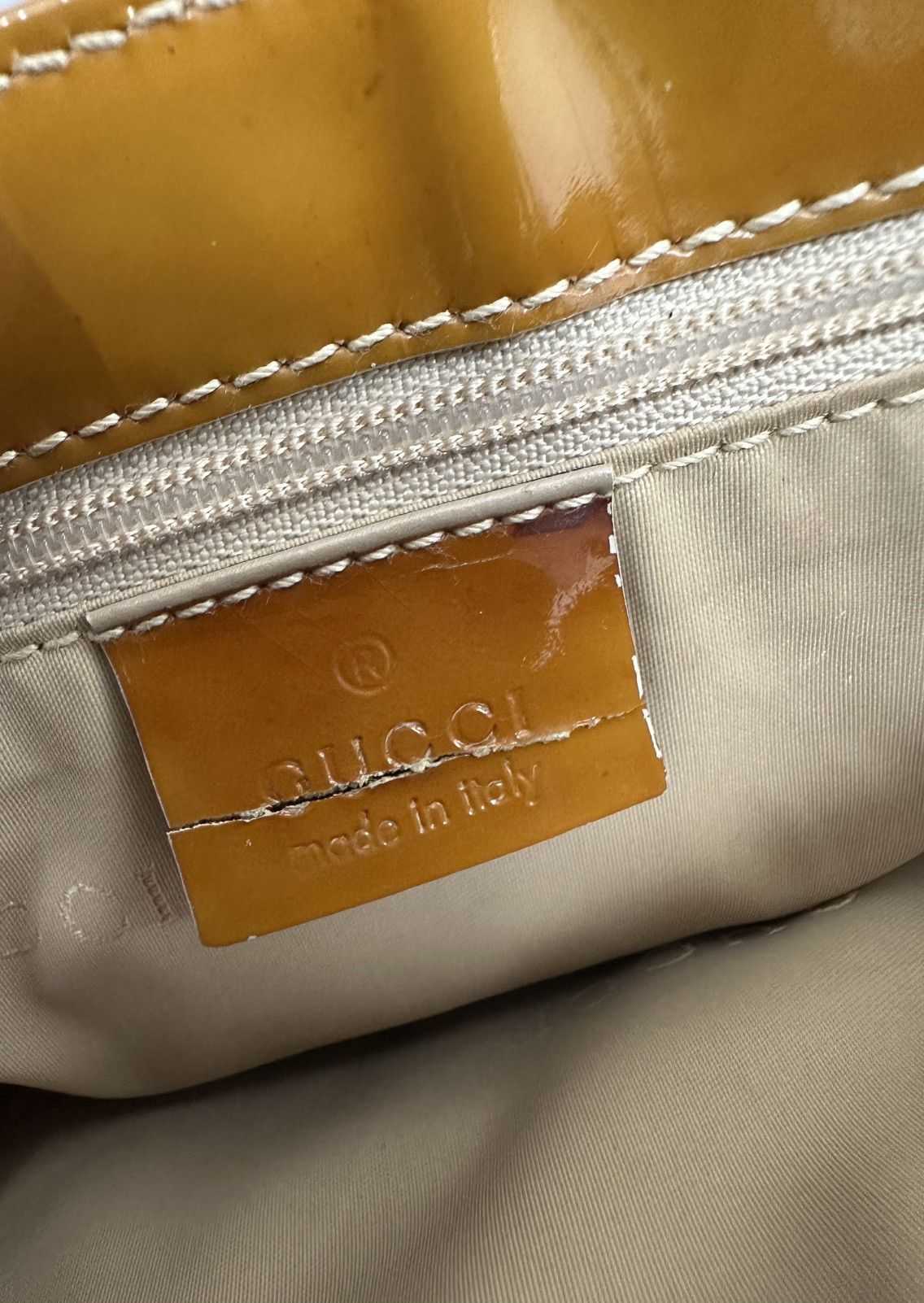 Gucci Gucci - Vintage GG Canvas Beige - Yellow Patent Leather Bag Size ONE SIZE - 16 Thumbnail