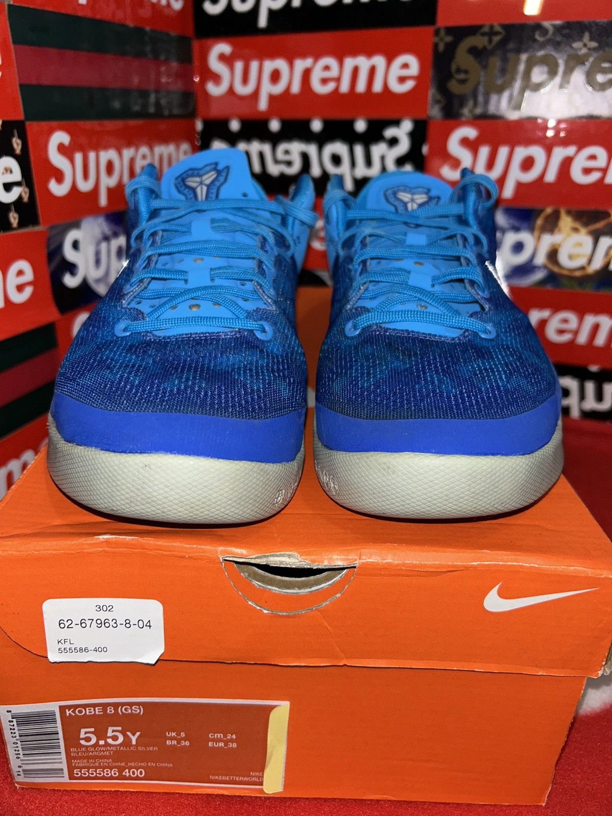 Nike Nike Kobe 8 Blue Coral Snake GS 555586-400 size 5.5y Size US 5.5 / EU 38 - 2 Thumbnail
