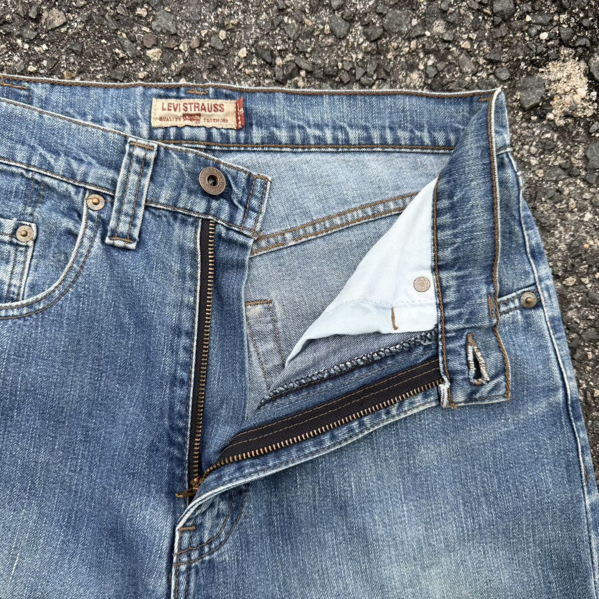 Levi's Vintage Clothing VINTAGE LEVI'S STRAUS FADED RIPPEP DENIM JEAN PANTS Size US 32 / EU 48 - 9 Thumbnail